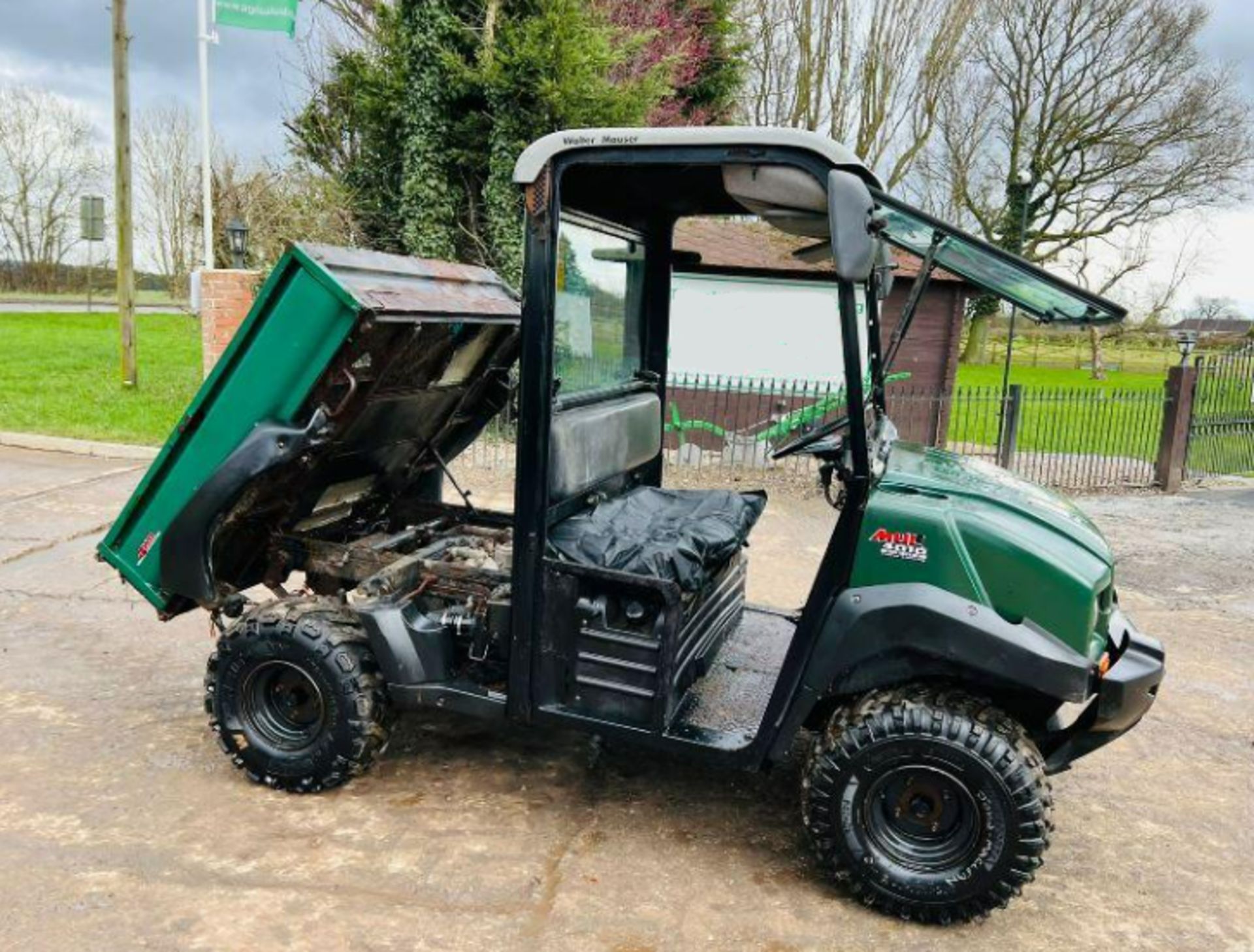 KAWASAKI MULE 4010 DIESEL UTV * YEAR 2011 , ROAD REGISTERED * C/W POWER STEERING - Image 5 of 9