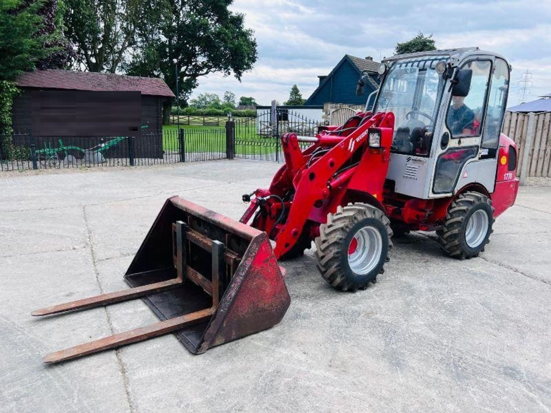 WEIDEMAN 1706 4WD LOADING SHOVEL C/W BUCKET & TINES - Image 3 of 20