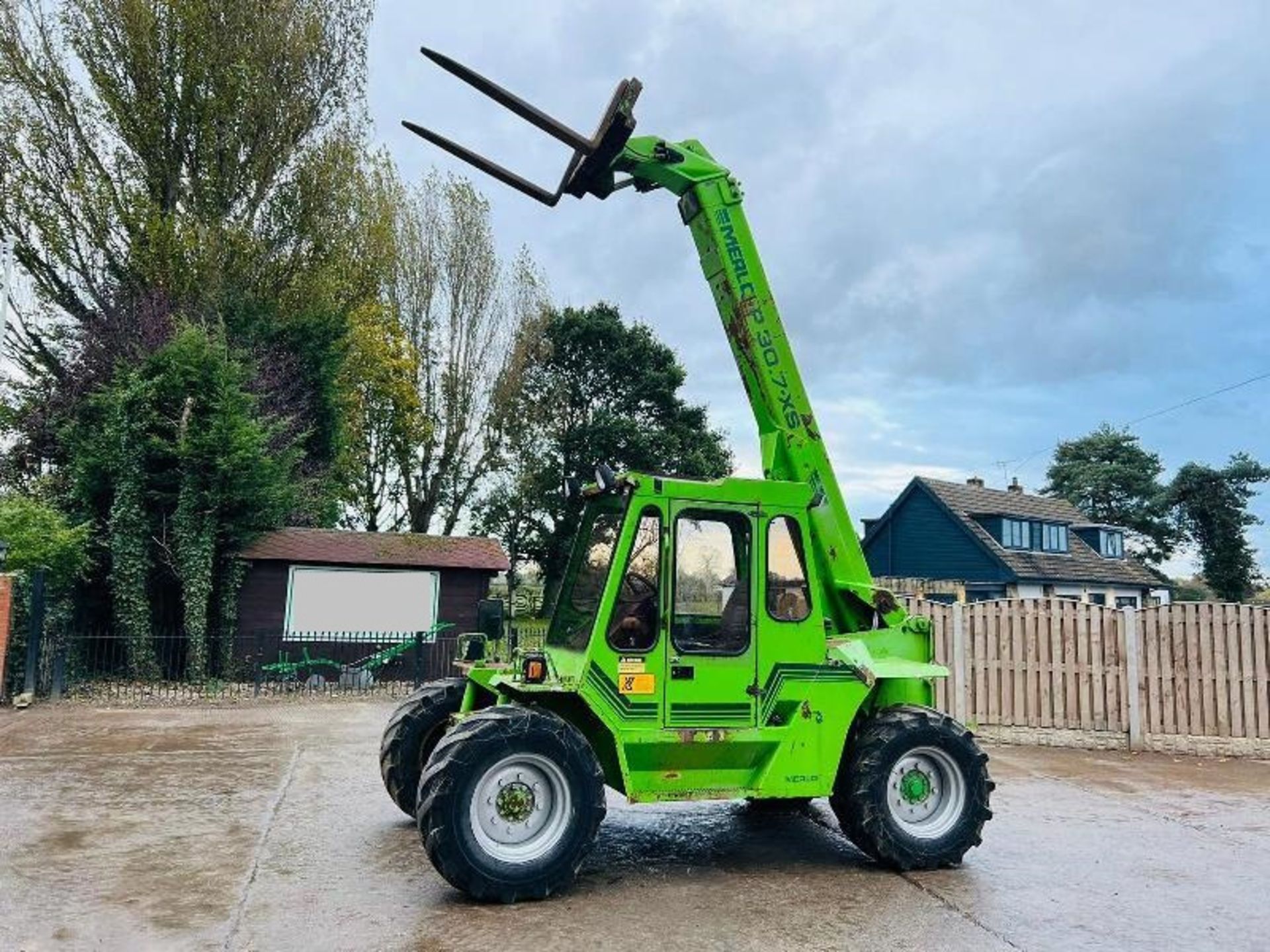 MERLO P30.7-XS 4WD TELEHANDLER C/W PALLET TINES - Image 6 of 18