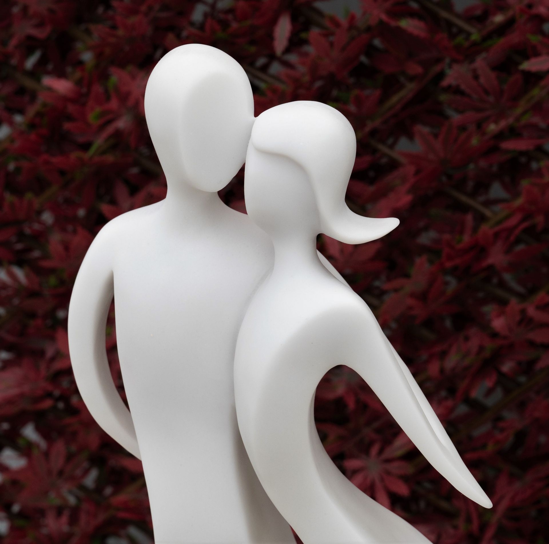 GORGEOUS TERRAZO MARBLE "FIRST DATE" GARDEN STATUE - Image 3 of 6