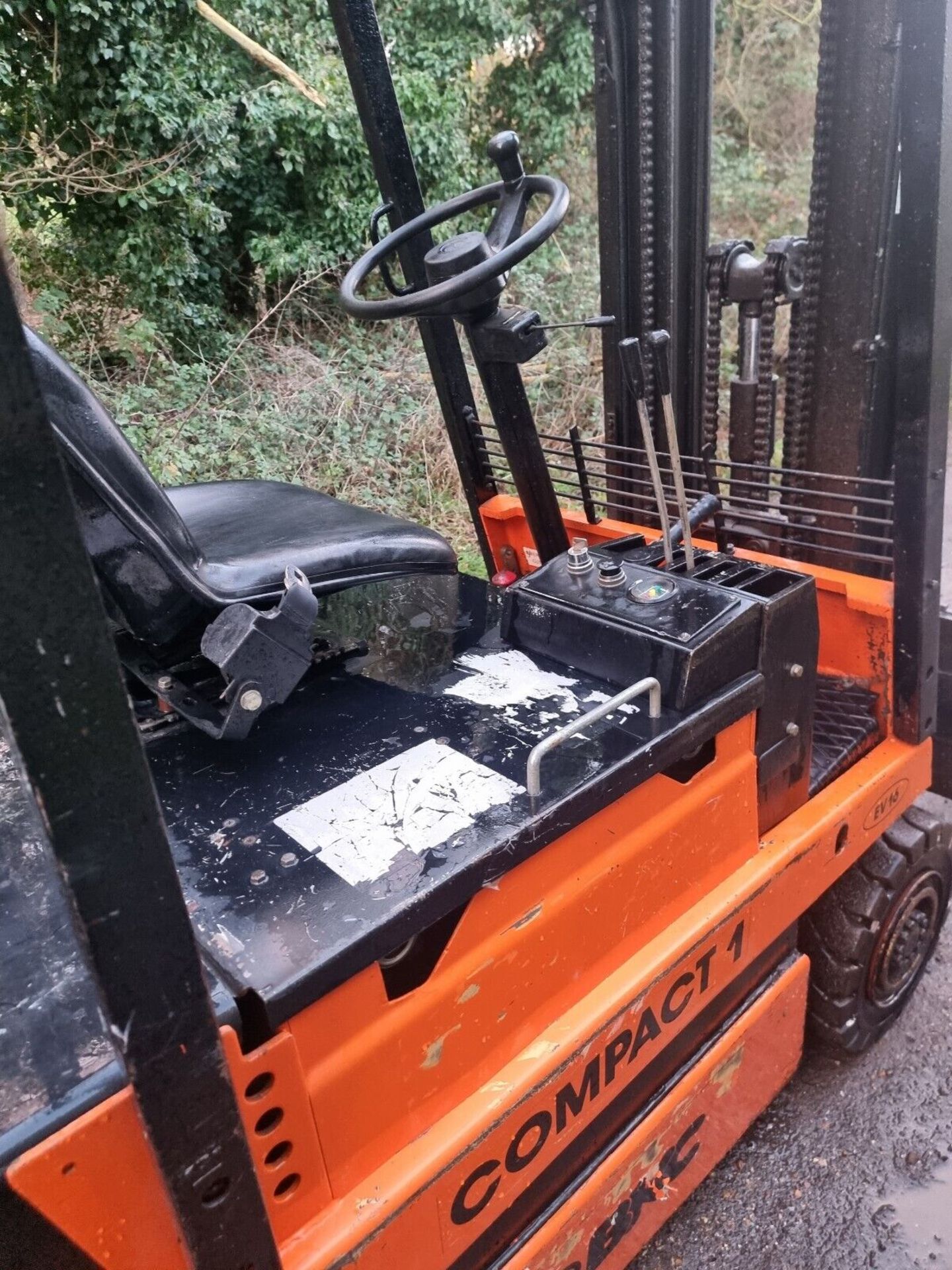 BKC ELECTRIC FORKLIFT 1.5 TON FORK LIFT CONTAINER SPEC - Image 4 of 6