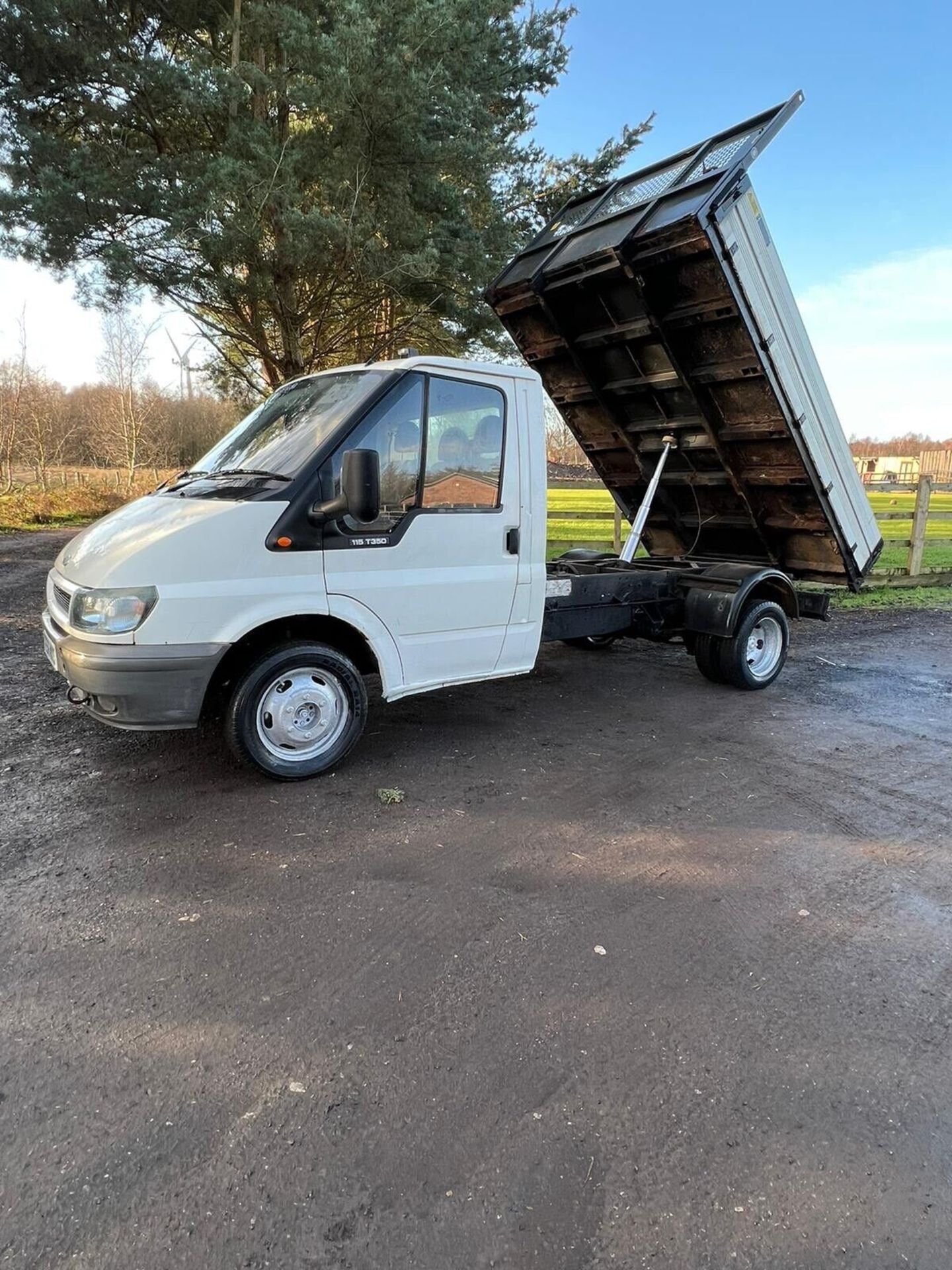 FORD TRANSIT TIPPER LORRY TWIN WHEEL TIPPING TRUCK LONG TEST MANUAL 120K 2006 - Image 10 of 12