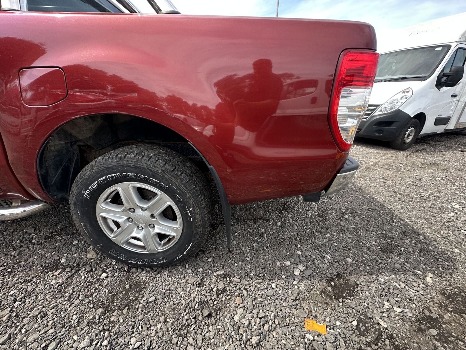 RESILIENT RED WORKHORSE: 2014 FORD RANGER LIMITED- ONLY 100K MILES * (NO VAT ON HAMMER) - Image 12 of 13