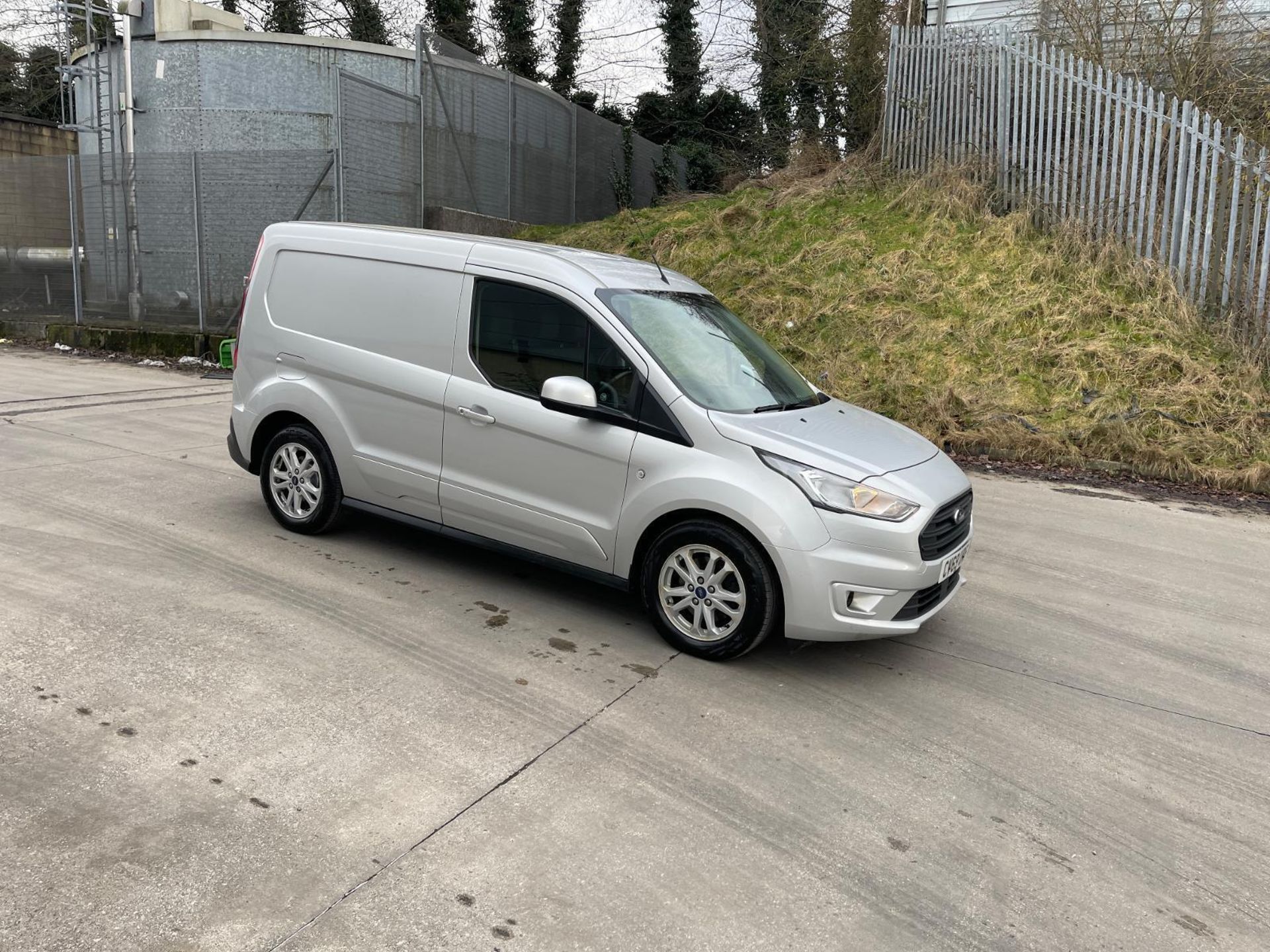 2019 FORD TRANSIT CONNECT LIMITED: POWERFUL 1.5 TDCI DIESEL - Image 9 of 12