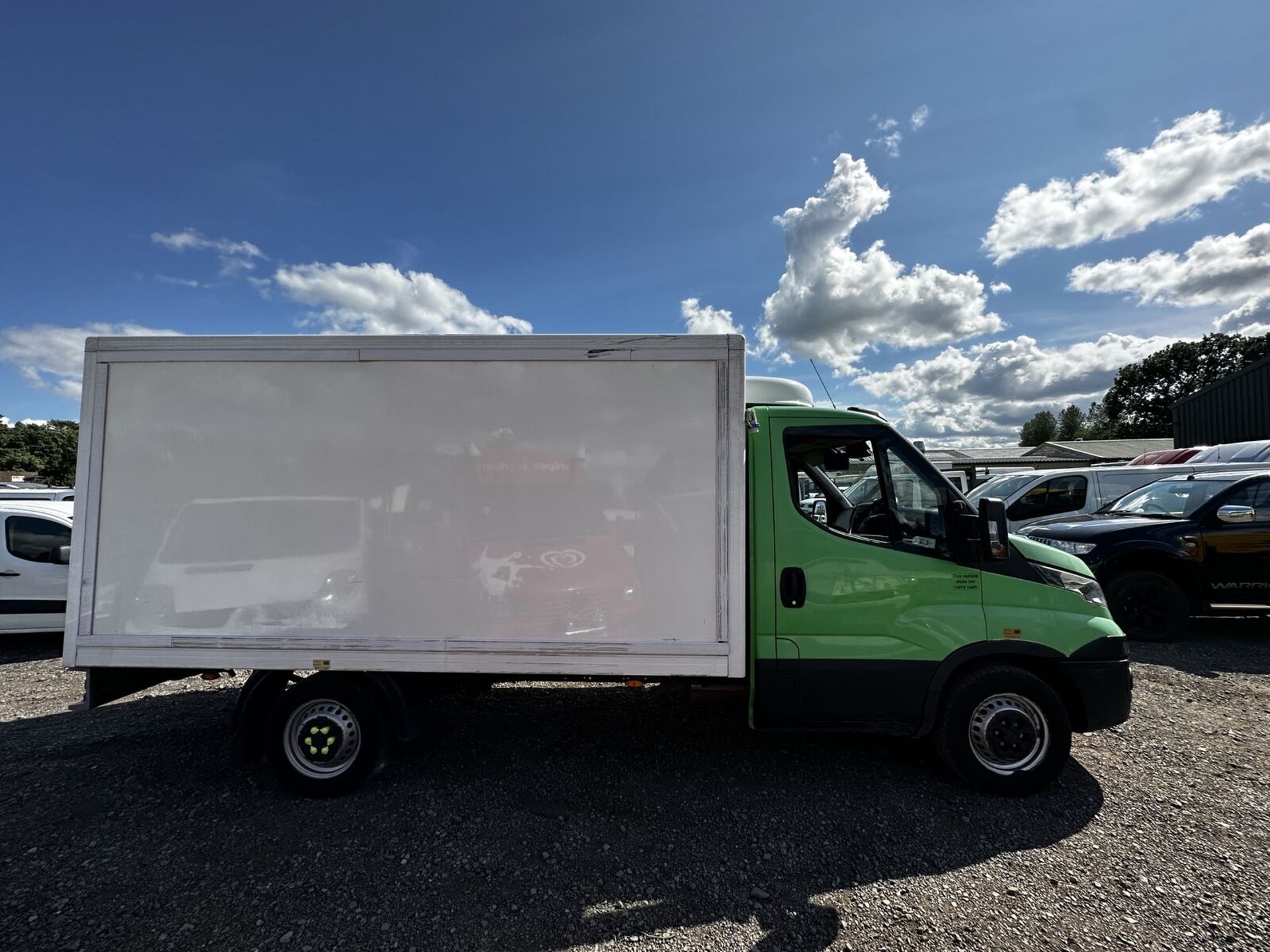 EFFICIENT 2018 IVECO DAILY 18: RELIABLE FRIDGE CAB, SMOOTH PERFORMANCE - Image 6 of 14