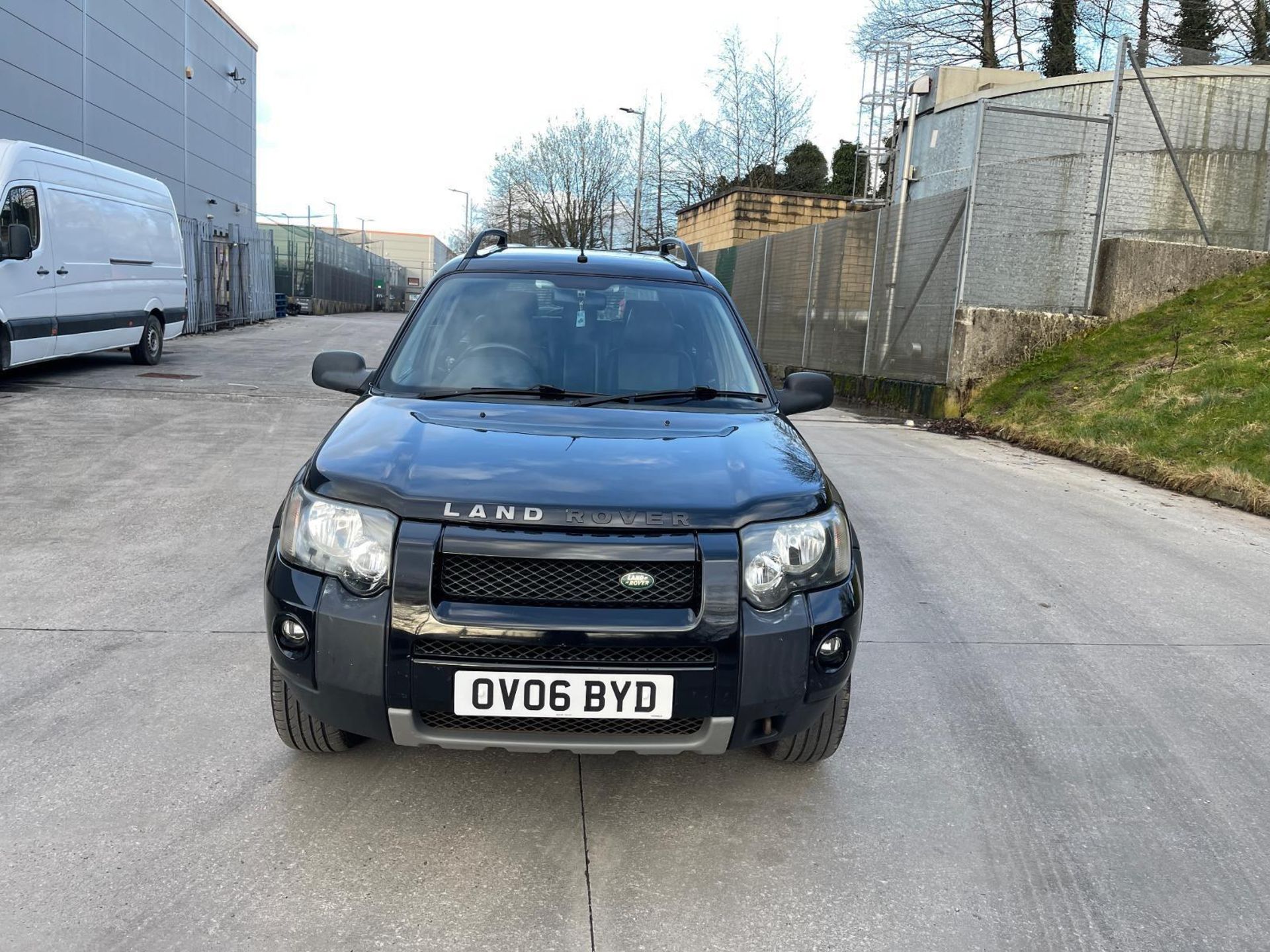 2006 LAND ROVER FREELANDER: DIESEL AUTO WITH LEATHER INTERIOR (NO VAT ON HAMMER) - Image 4 of 12
