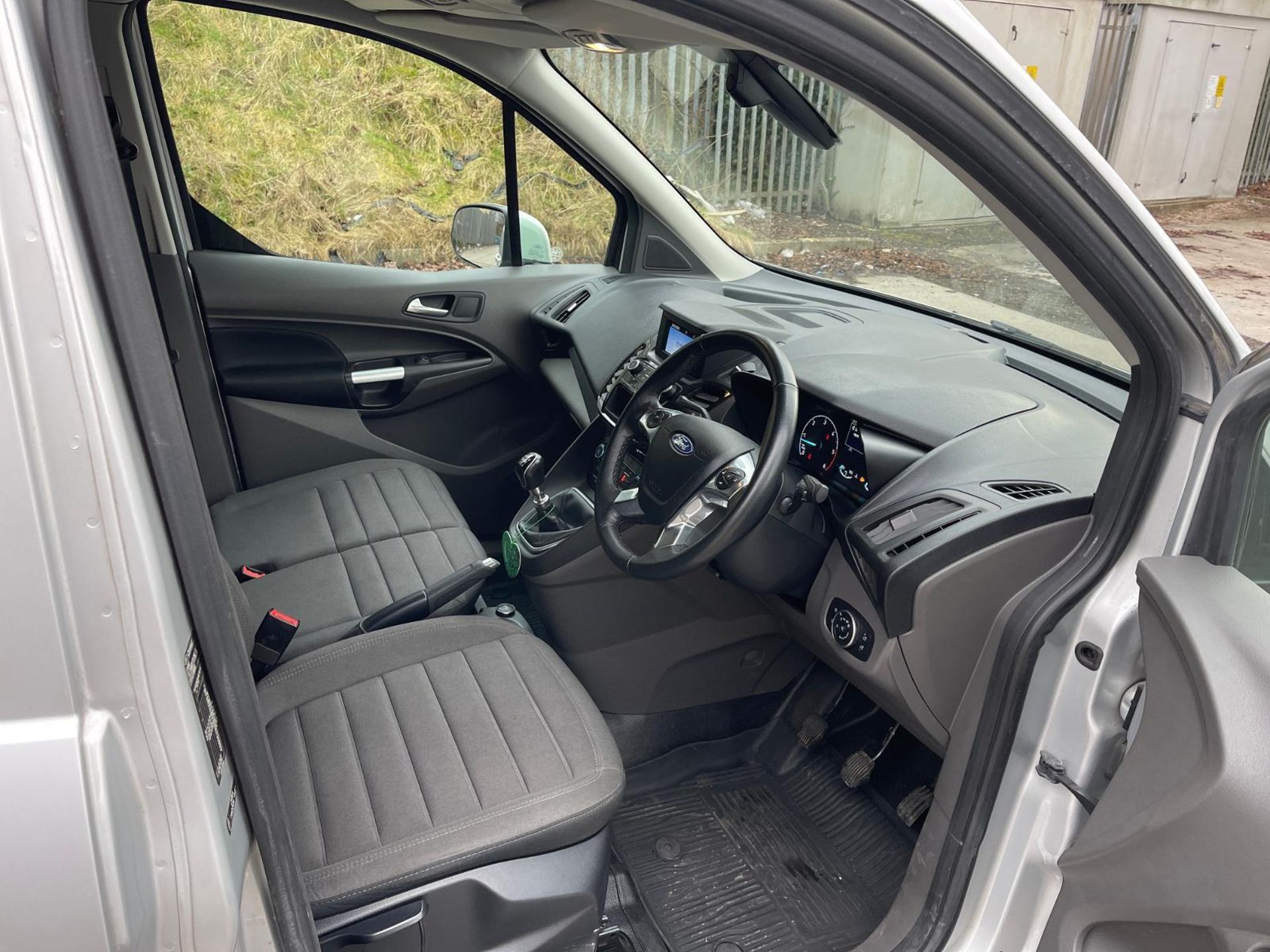2019 FORD TRANSIT CONNECT LIMITED: POWERFUL 1.5 TDCI DIESEL - Image 11 of 12