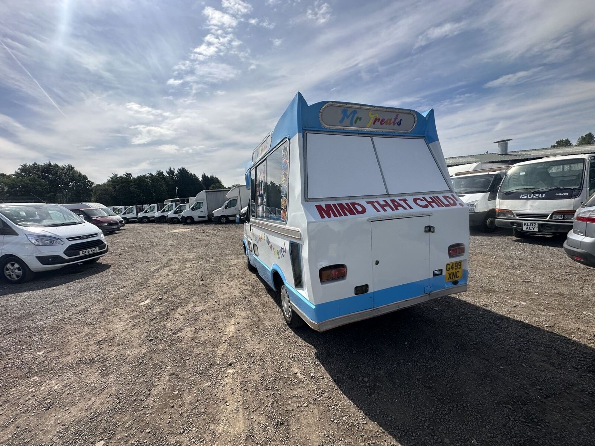 FORD TRANSIT WHIMSICAL ICE CREAM CRUISER WITH WORKING MACHINE - ONLY 55K MILES (NO VAT ON HAMMER) - Image 10 of 15