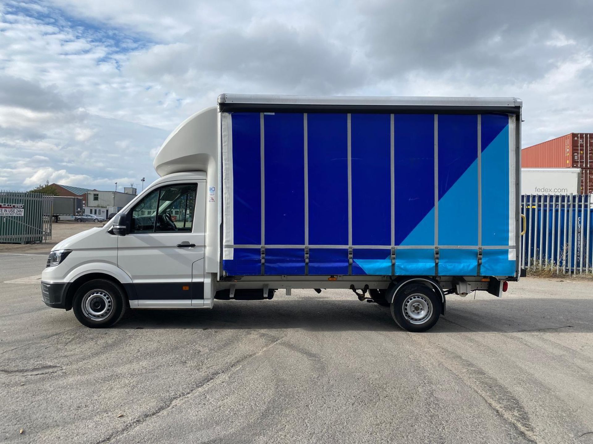 2019 VW CRAFTER 14FT CURTAIN SIDER: RELIABLE WORKHORSE - Image 2 of 12