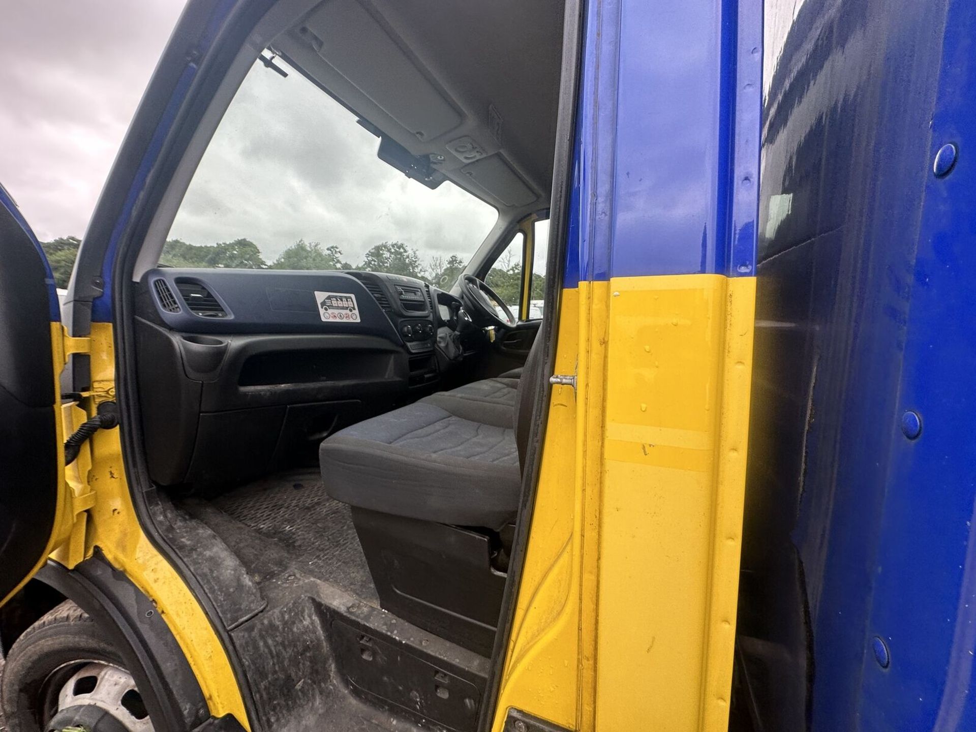 2017 IVECO DAILY 35C14: EFFICIENT CURTAINSIDER LUTON VAN ONLY 75K MILES - Image 6 of 15