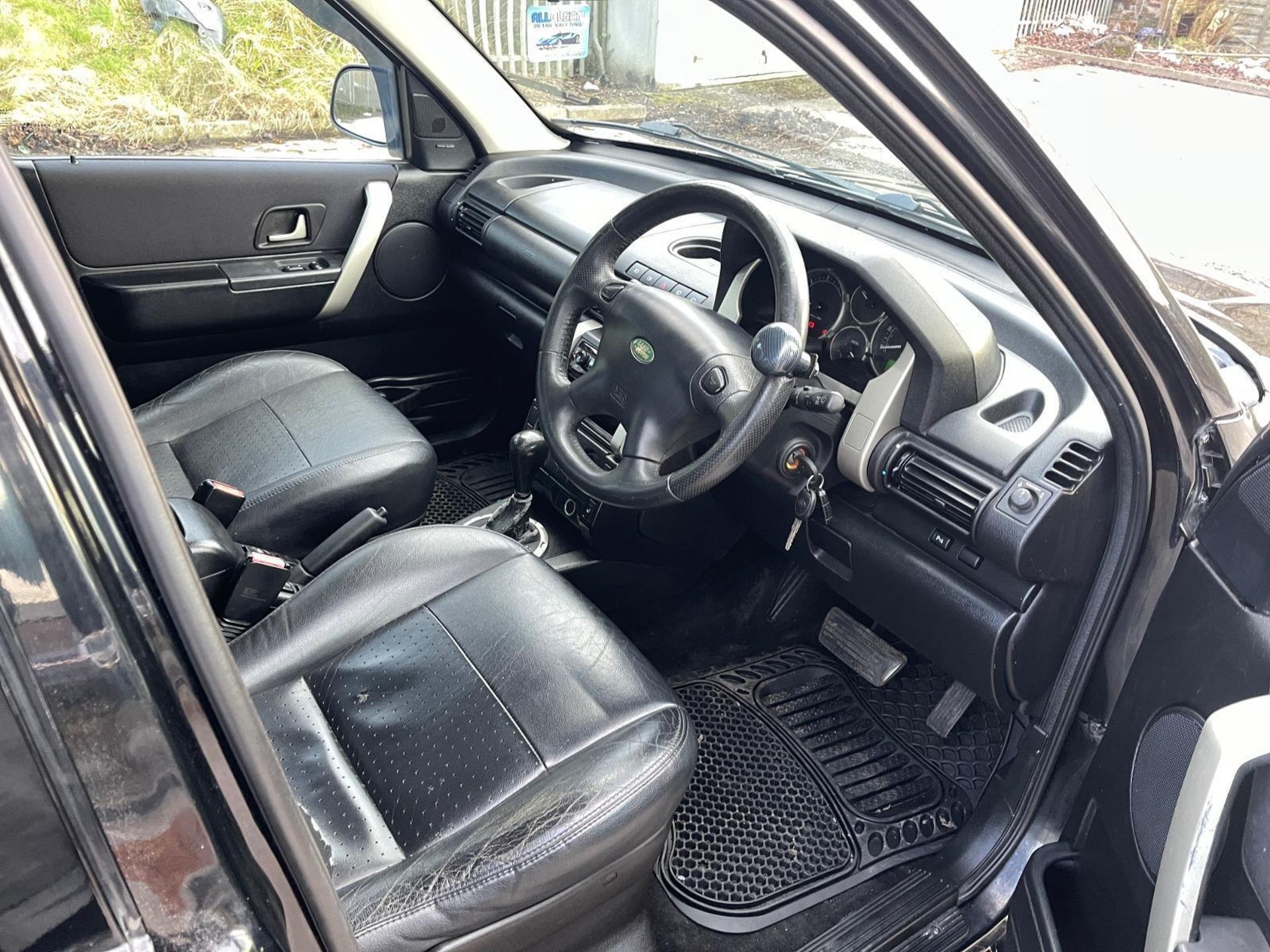 2006 LAND ROVER FREELANDER: DIESEL AUTO WITH LEATHER INTERIOR (NO VAT ON HAMMER) - Image 12 of 12