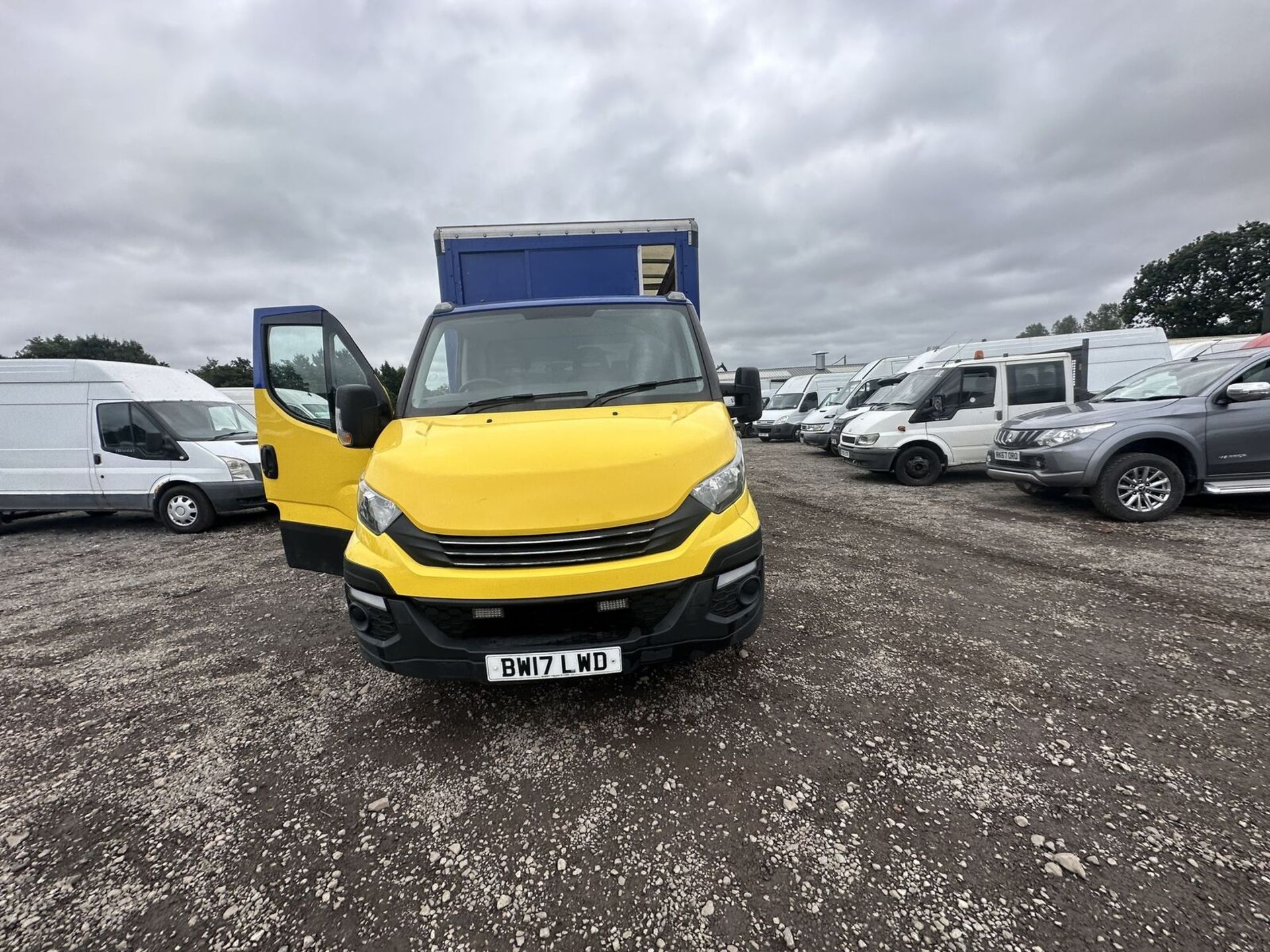 2017 IVECO DAILY 35C14: EFFICIENT CURTAINSIDER LUTON VAN ONLY 75K MILES - Image 15 of 15