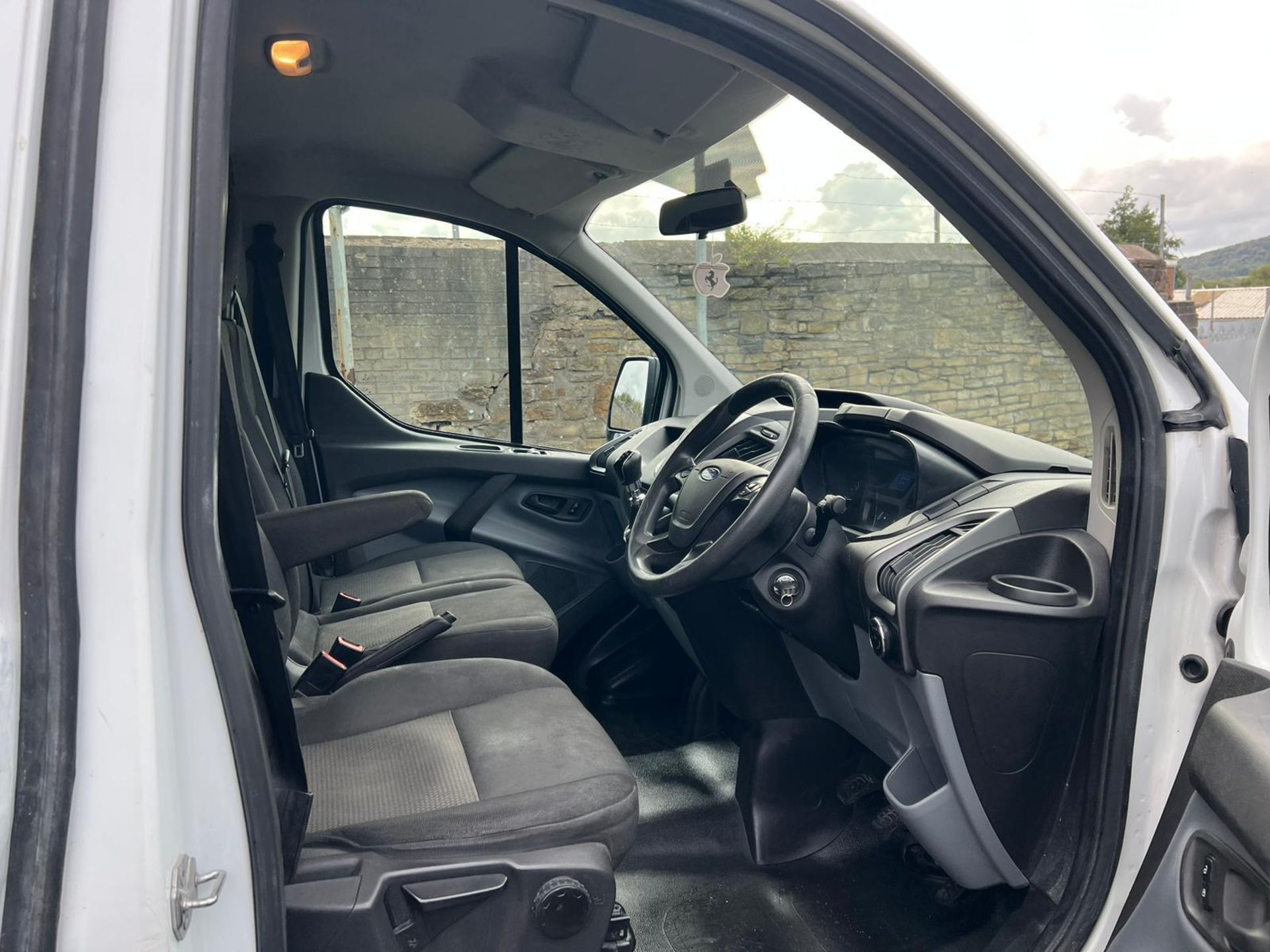 17 PLATE FORD TRANSIT WITH ONLY 96K MILES: COMES WITH 12 MONTHS MOT - Image 10 of 12