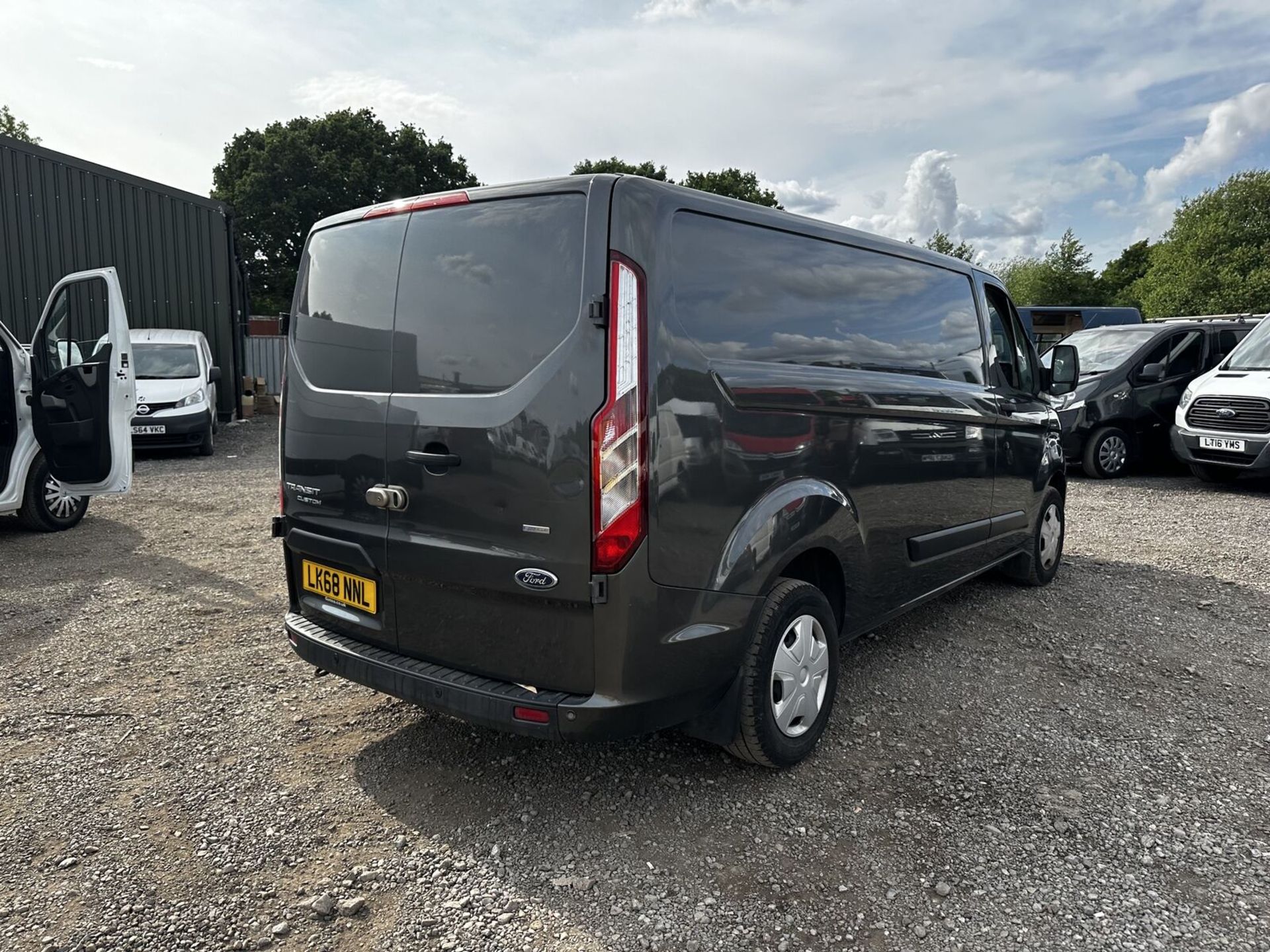 68 PLATE GREY VAN: FORD TRANSIT CUSTOM WITH ONLY 44K MILES - TESTED & STARTS PERFECT RUNS PERFECT - Image 3 of 16