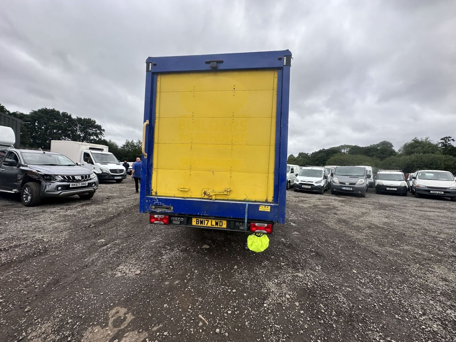 2017 IVECO DAILY 35C14: EFFICIENT CURTAINSIDER LUTON VAN ONLY 75K MILES - Image 11 of 15