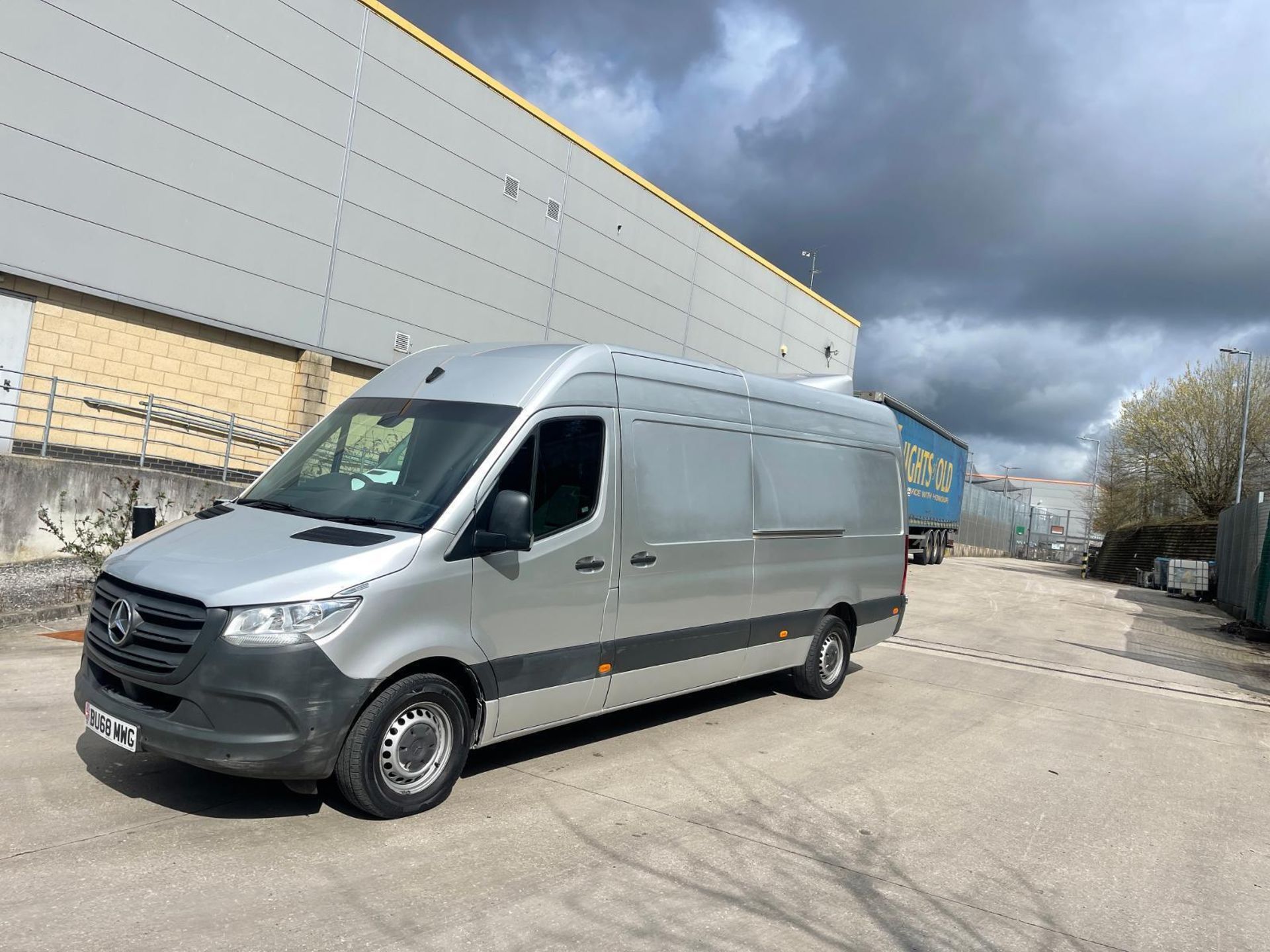UPGRADE YOUR FLEET WITH A 2018 MERCEDES SPRINTER - MOT MARCH 2024 - REVERSE CAMERA - Image 4 of 11