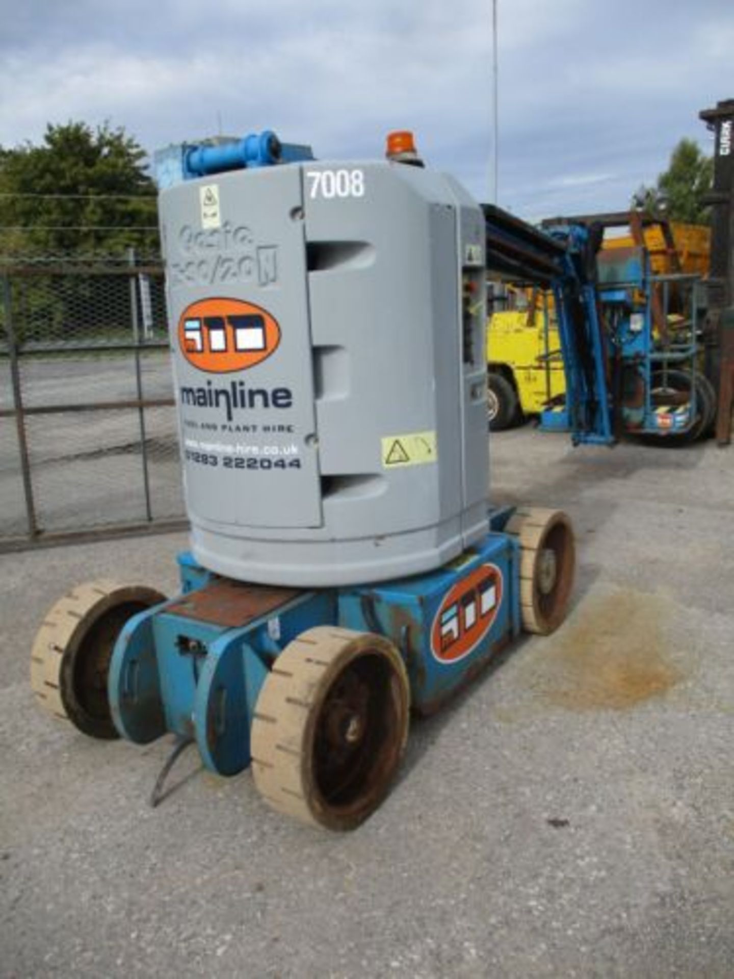 2007 GENIE Z 30 / 20 N CHERRY PICKER SCISSOR LIFT ACCESS PLATFORM MEWP GENIE - Image 9 of 12