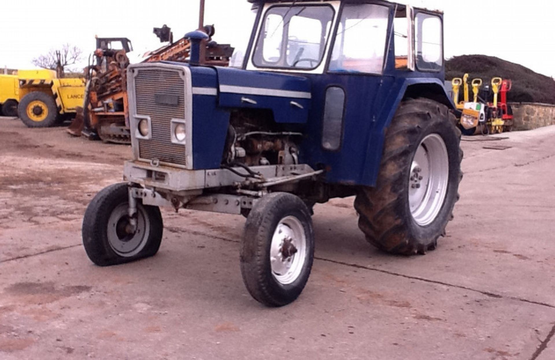 EBRO SUPER MAJOR 4×2 AG TRACTOR - Image 3 of 4