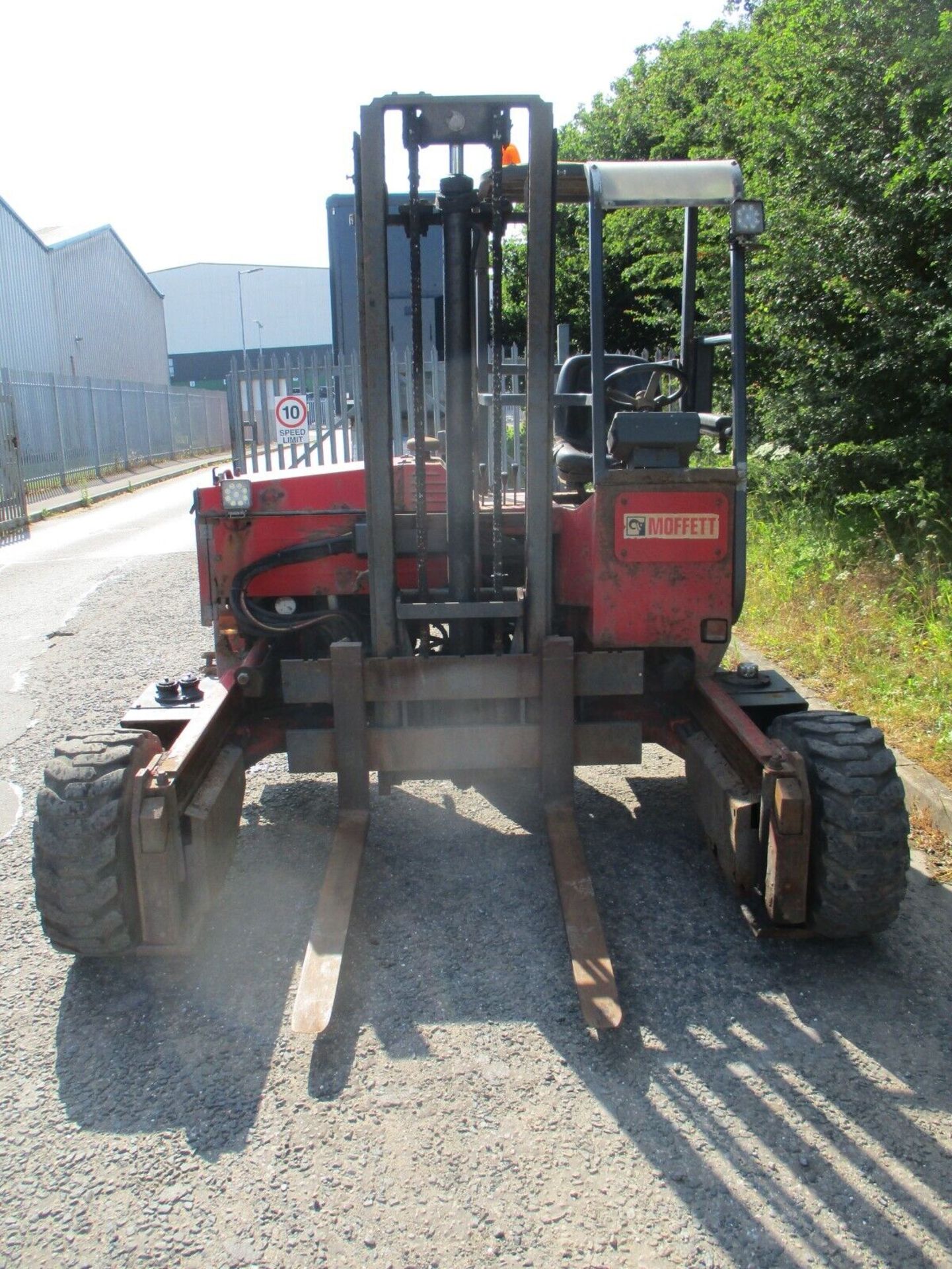 MOFFETT MOUNTY M2003: YOUR 2-TON LIFTING SOLUTION - Image 13 of 13