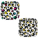 1000 PACKS OF LEOPARD PRINT PLATES, ASSORTMENT OF 2 SIZES AND COLOURS, RRP £10,000