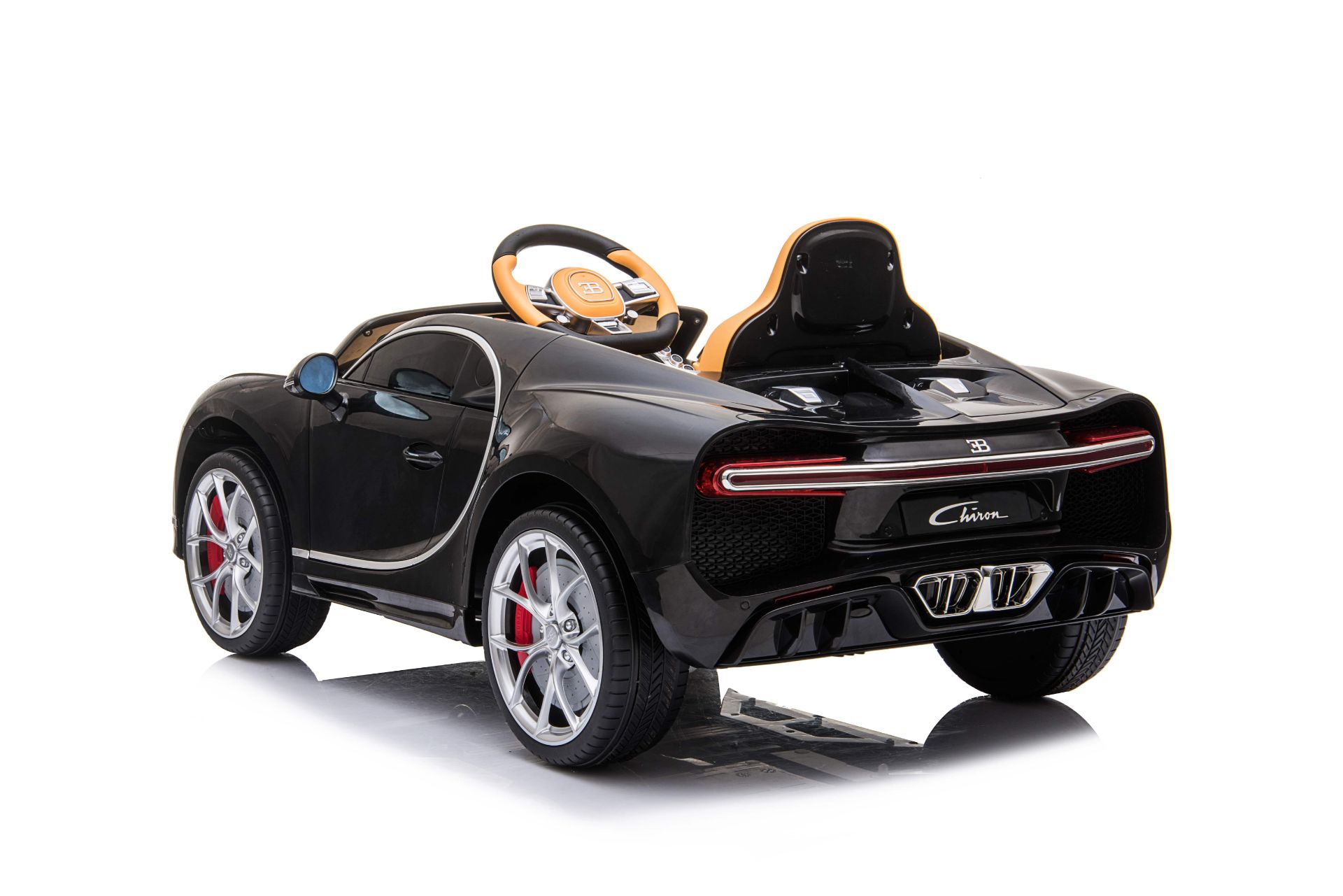 RIDE ON FULLY LICENCED BUGATTI CHIRON 12V WITH PARENTAL REMOTE CONTROL - BLACK - Image 3 of 7