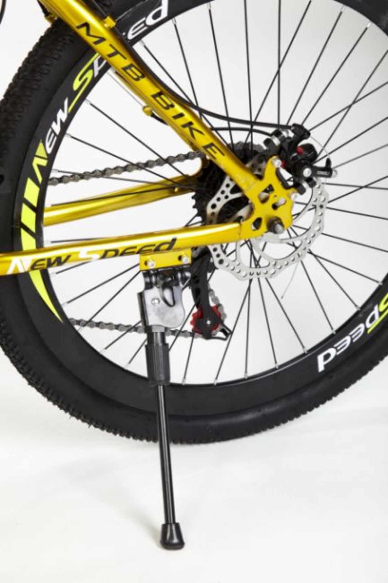 BRAND NEW NEW SPEED 21 GEARS STUNNING SUSPENSION GOLD COLOURED MOUNTAIN BIKE - Image 3 of 11