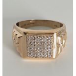 MEN'S 0.25CT DIAMOND SIGNET RING/9CT YELLOW GOLD IN GIFT BOX WITH VALUATION CERTIFICATE OF £1995