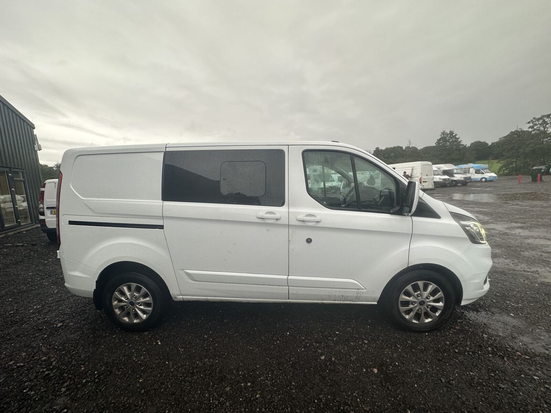 **(ONLY 64K MILEAGE)** 2020 FORD TRANSIT CUSTOM ECO LIMITED CREW CAB (NO VAT ON HAMMER)**