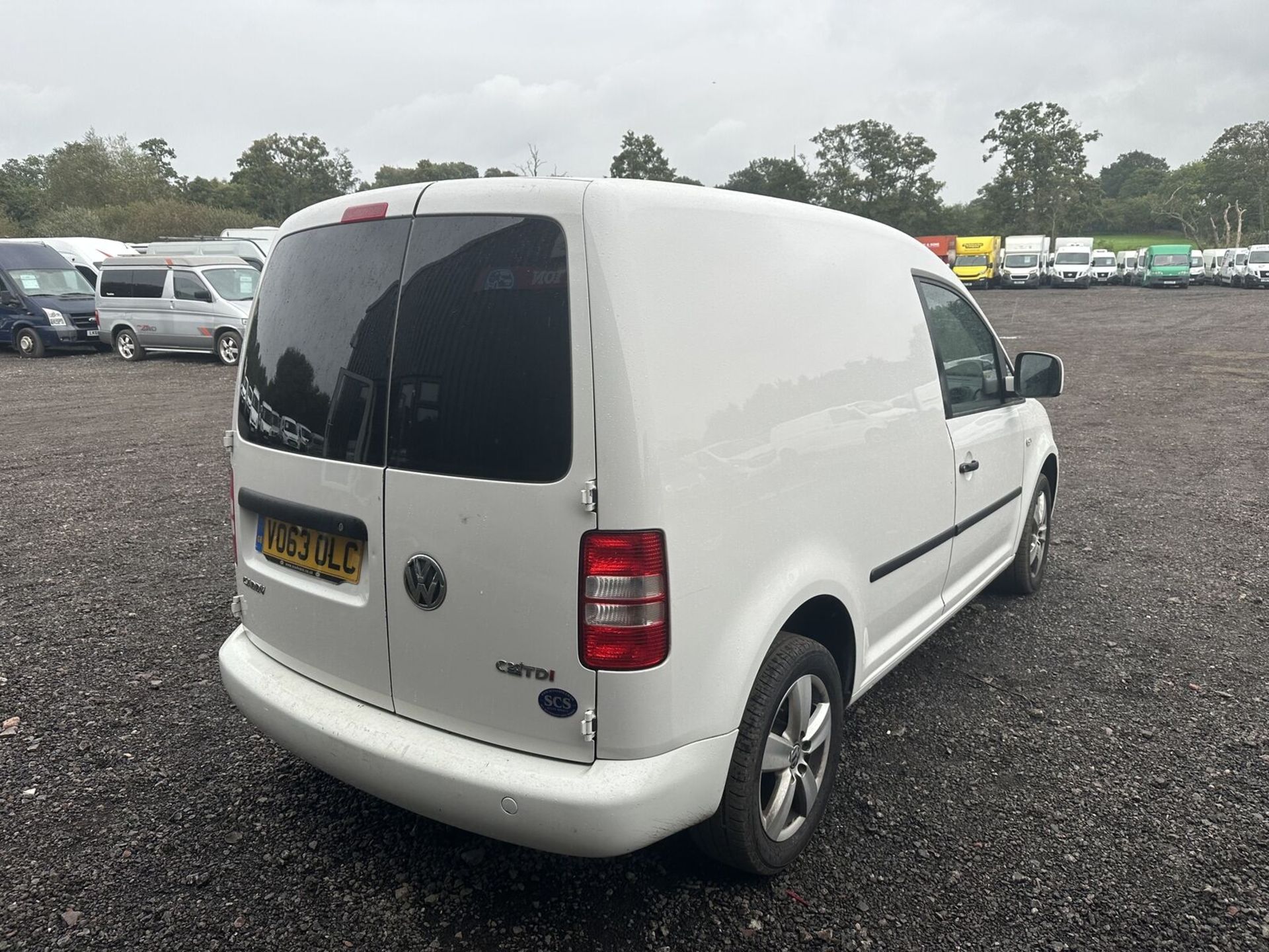 READY FOR WORK: VOLKSWAGEN CADDY WITH CLEAN INTERIOR MOT MAY 2024 - NO VAT ON HAMMER - Image 14 of 15