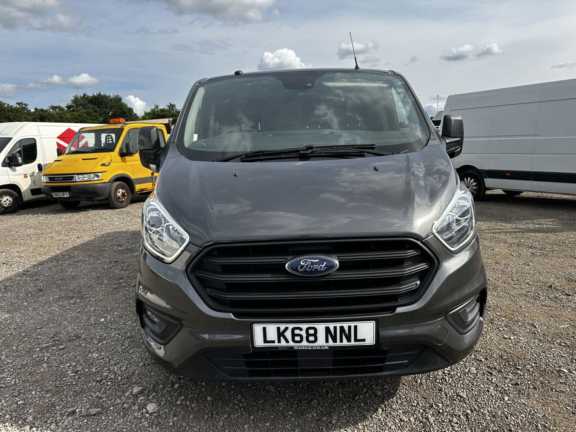 **(ONLY 39K MILEAGE)** BUDGET-FRIENDLY FORD TRANSIT - IDEAL FOR BUSINESS USE - Image 11 of 13