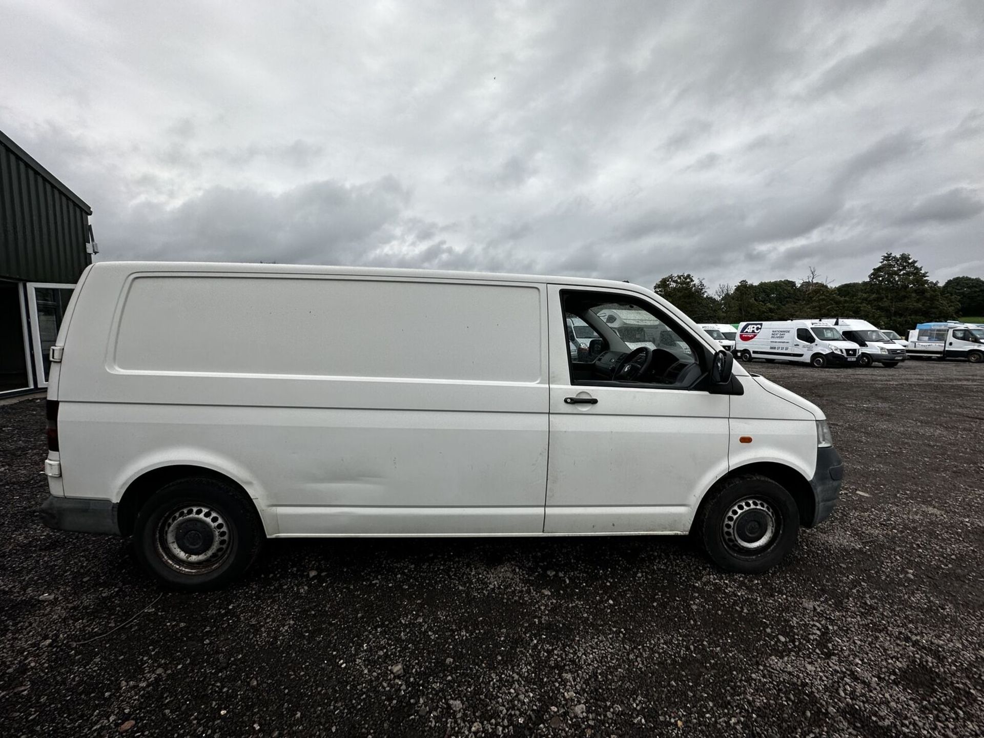 CLEAN INTERIOR, CLEAR HPI: 2007 VW TRANSPORTER T30 LWB WITH 137K MILES & NO VAT ON HAMMER