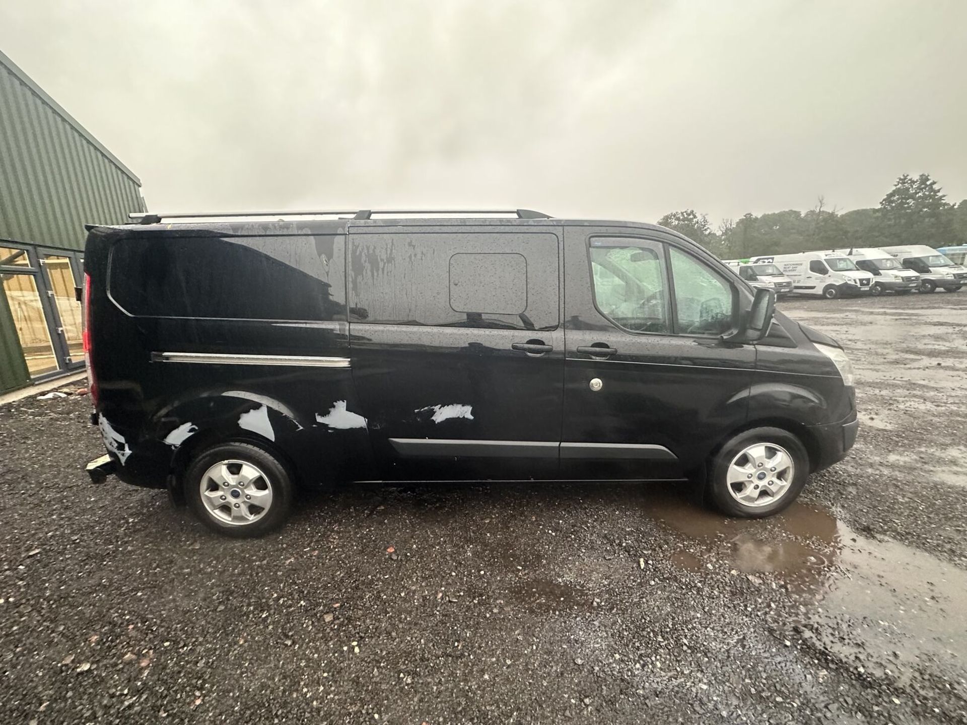 FORD TRANSIT CUSTOM 310 LIMITED AUTO: PRISTINE CONDITION (NO VAT ON HAMMER)**