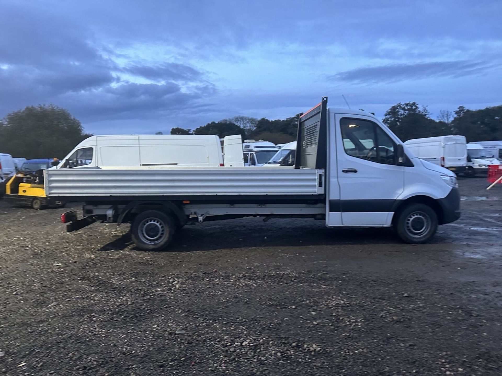 **(ONLY 39K MILEAGE)** RARE FIND: 70 PLATE MERCEDES SPRINTER 315 DROPSIDE - MOT OCT 2024