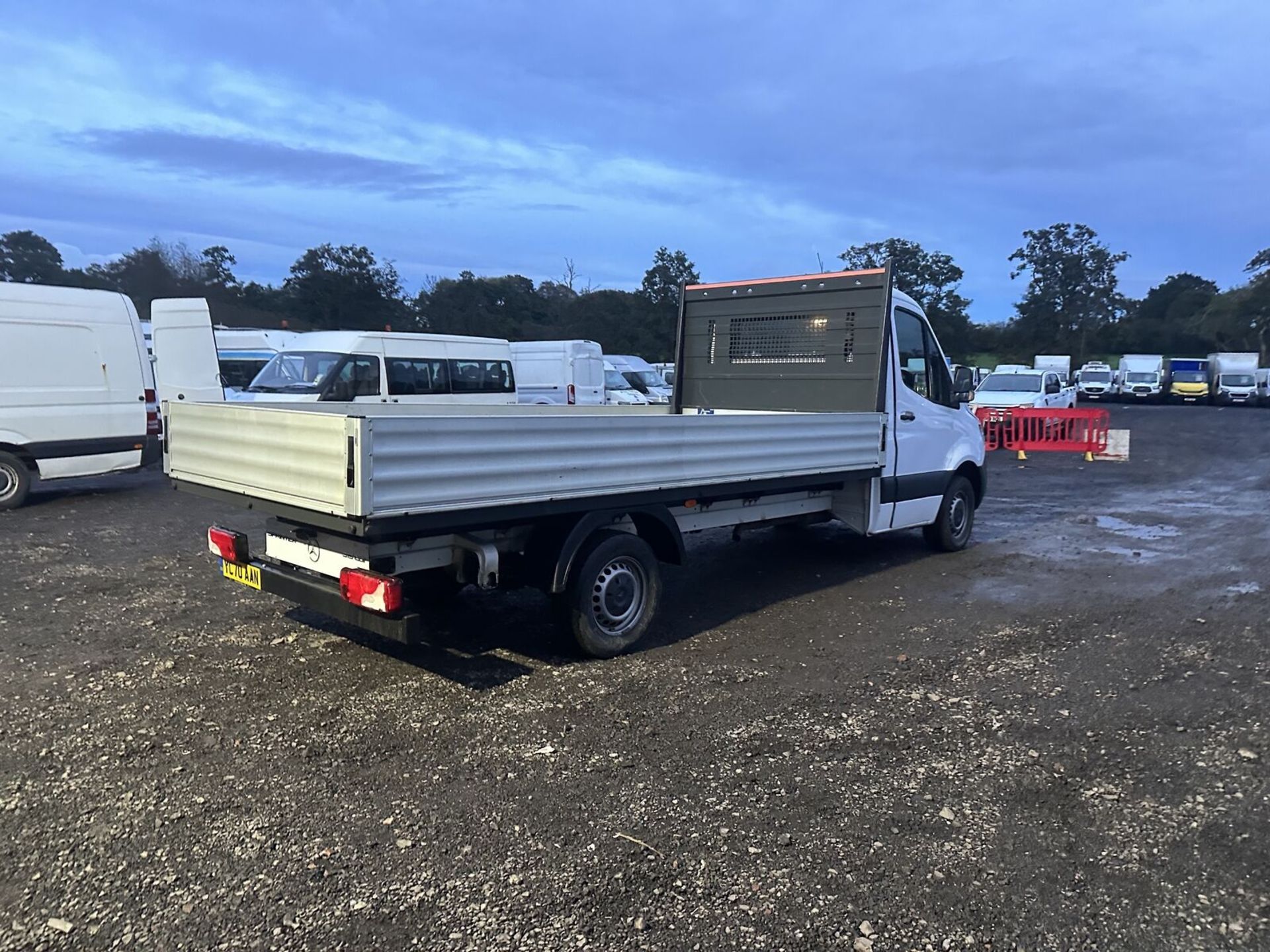 **(ONLY 39K MILEAGE)** RARE FIND: 70 PLATE MERCEDES SPRINTER 315 DROPSIDE - MOT OCT 2024 - Image 10 of 12