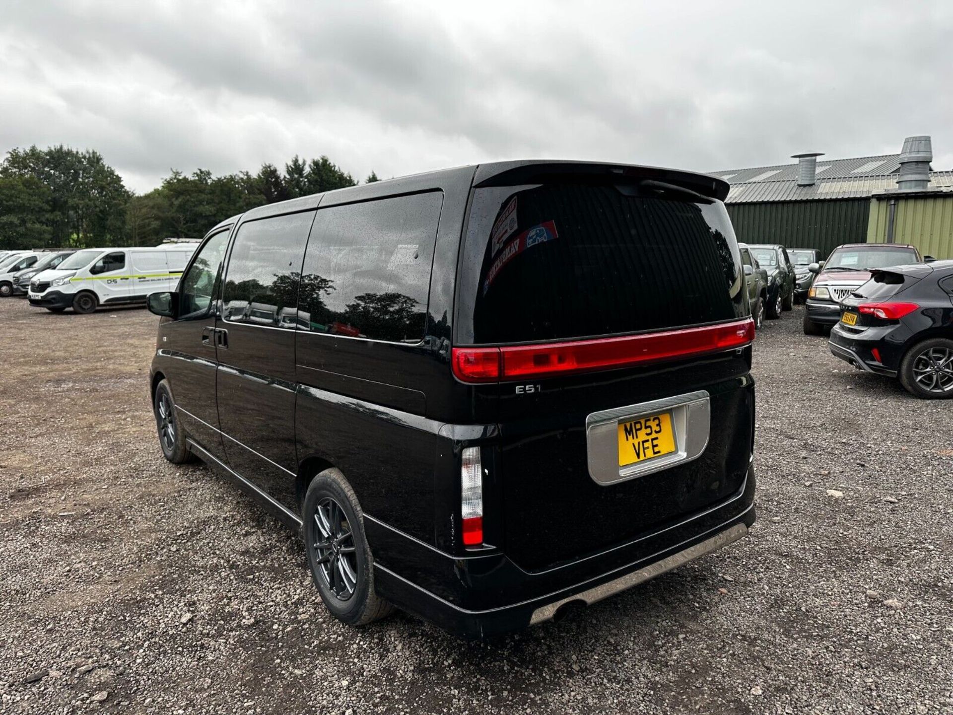 7-SEATER ELEGANCE: 3.5L PETROL NISSAN ELGRAND MINIBUS ( NO VAT ON HAMMER) - Image 13 of 20