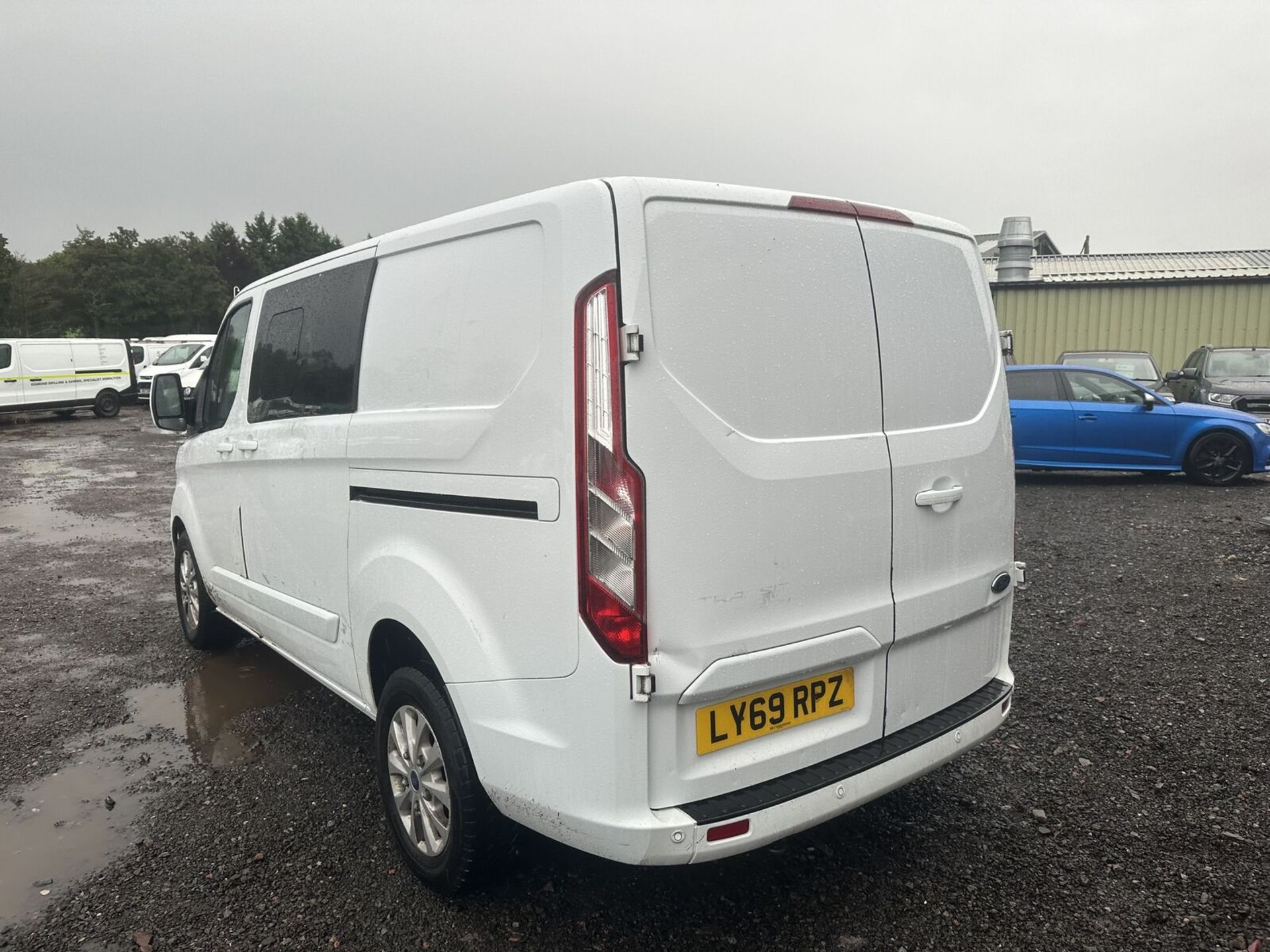 **(ONLY 64K MILEAGE)** 2020 FORD TRANSIT CUSTOM ECO LIMITED CREW CAB (NO VAT ON HAMMER)** - Image 4 of 15