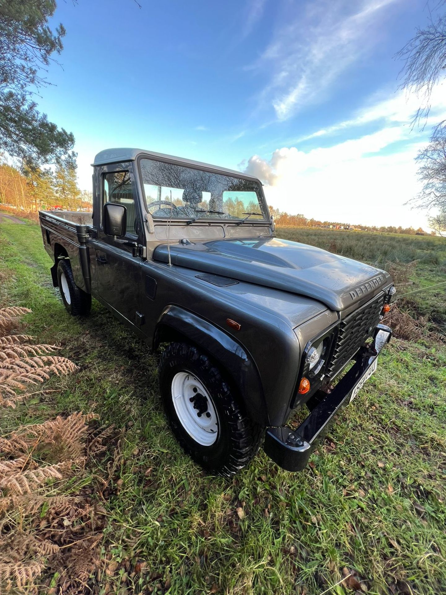 SINGLE-OWNER GEM: LAND ROVER 2.2 TDCI, FULL SERVICE HISTORY, 132K MILES - Image 16 of 19