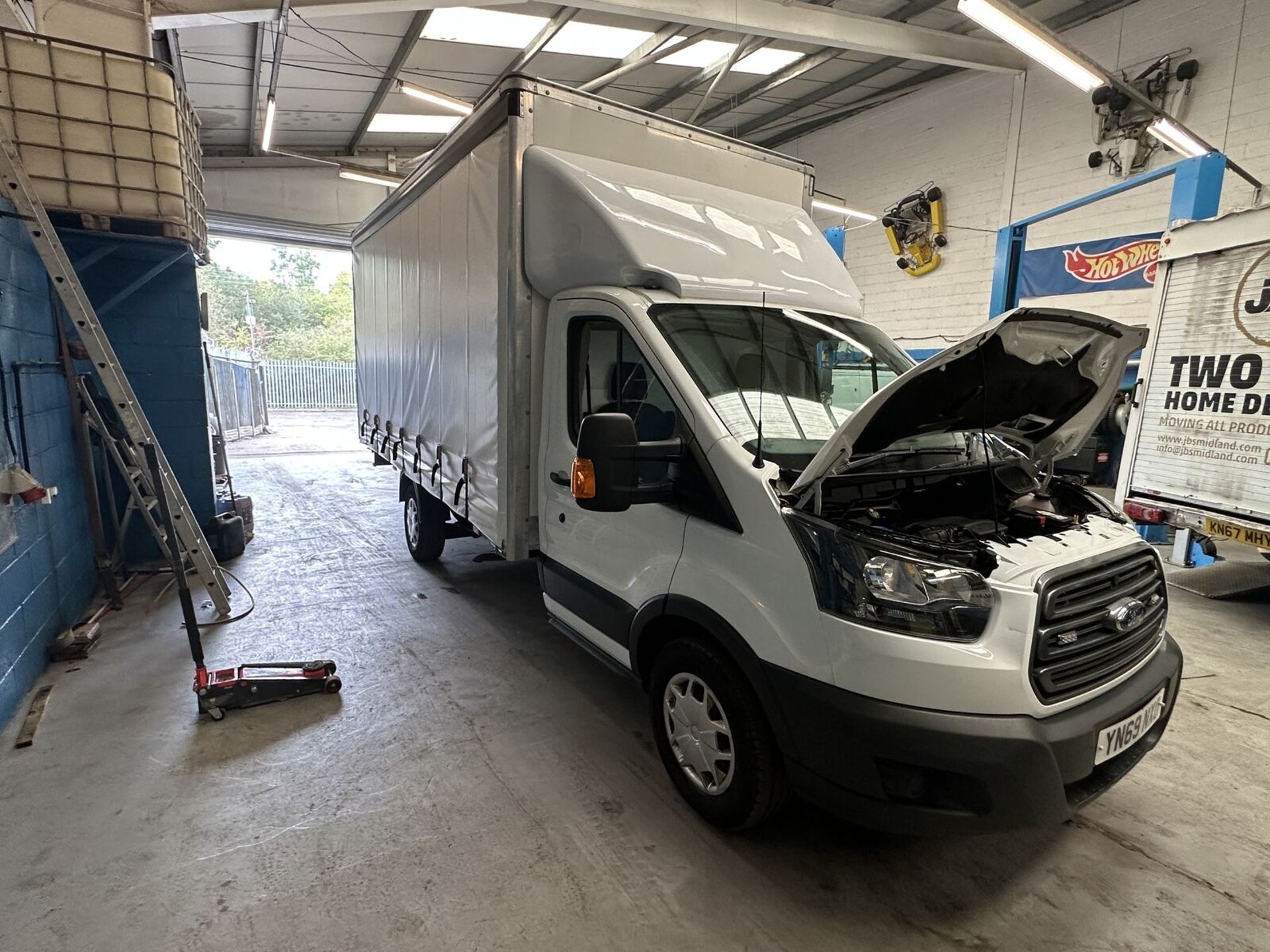 **(ONLY 55K MILEAGE)** BULKHEAD REPAIR PROJECT: FORD TRANSIT CURTAIN SIDER - Image 14 of 15