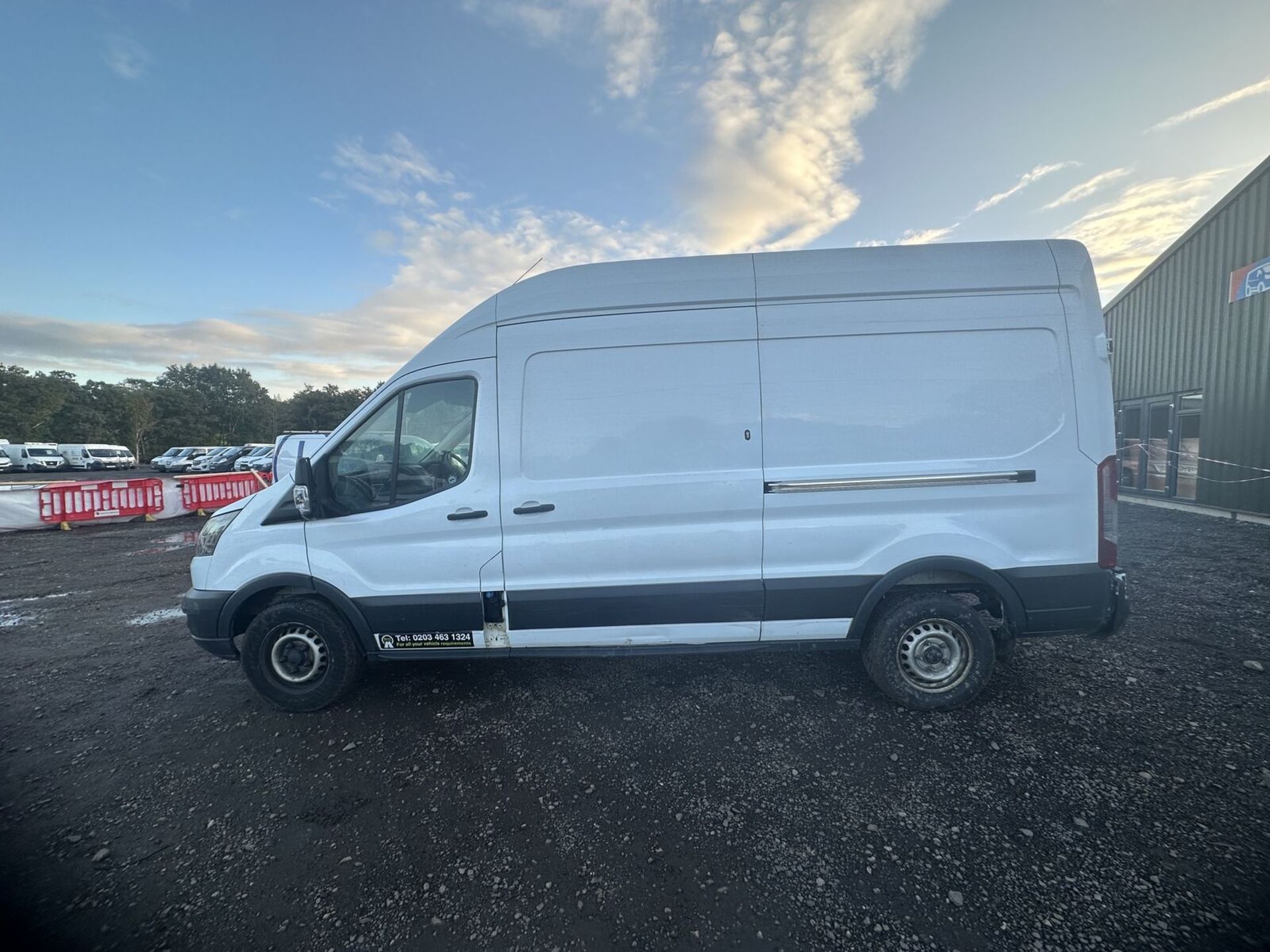 ONLY 108K MILES - WHITE WORKHORSE: 2.0 TDCI 130PS FORD TRANSIT VAN - MOT JULY 2024