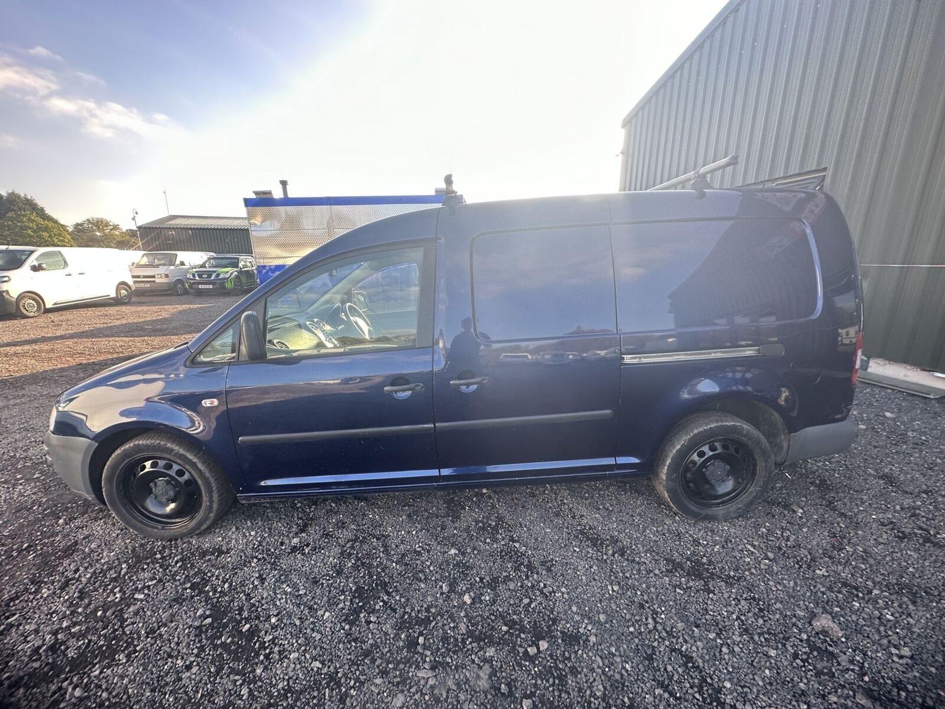 DEPENDABLE VW CADDY MAXI C20: 6-SPEED MANUAL - NO VAT ON HAMMER