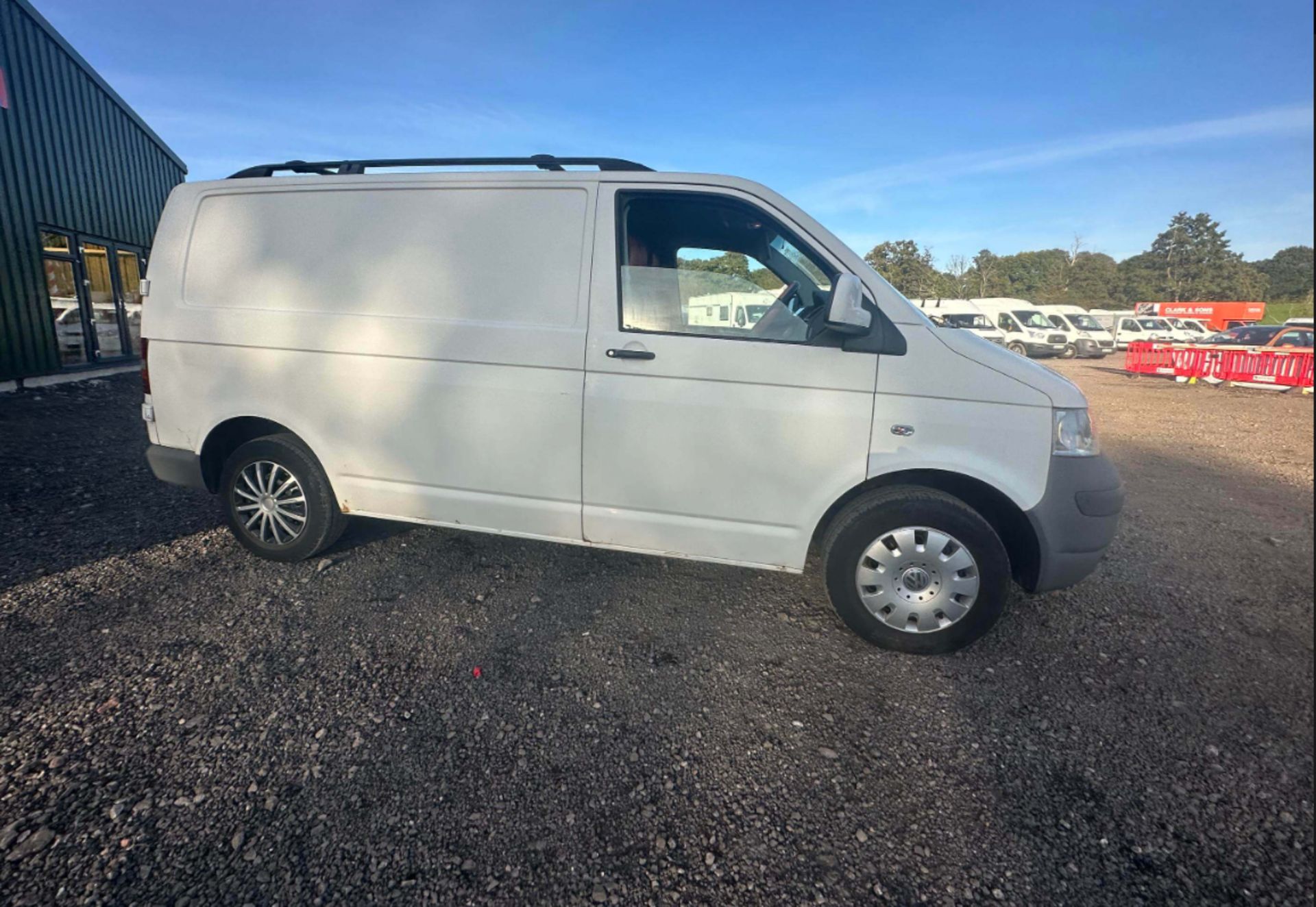 SOLID PANEL VAN CHOICE: STARTS PERFECT, RUNS PERFECT - NO VAT ON HAMMER - Image 10 of 10