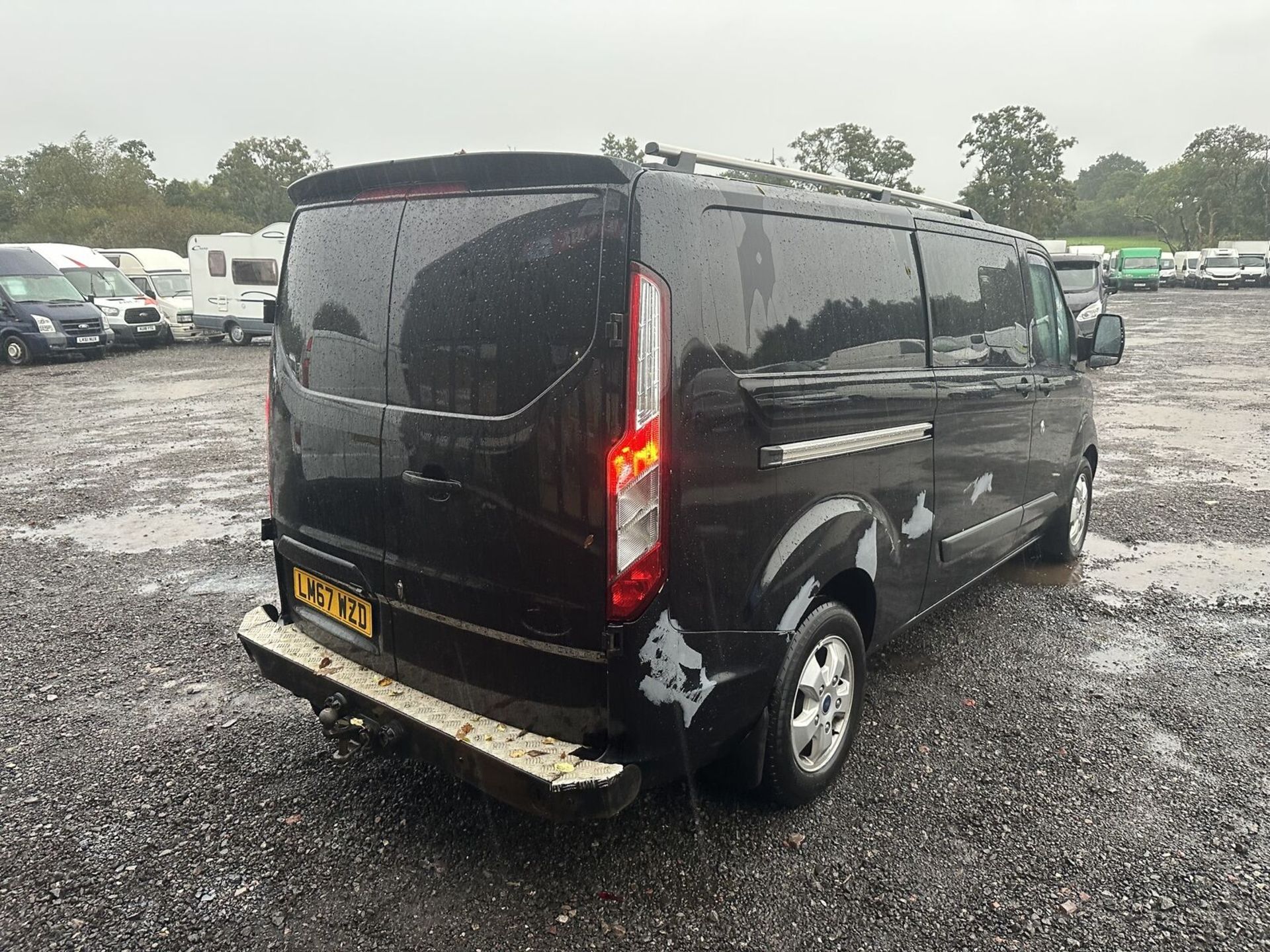 FORD TRANSIT CUSTOM 310 LIMITED AUTO: PRISTINE CONDITION (NO VAT ON HAMMER)** - Image 14 of 15