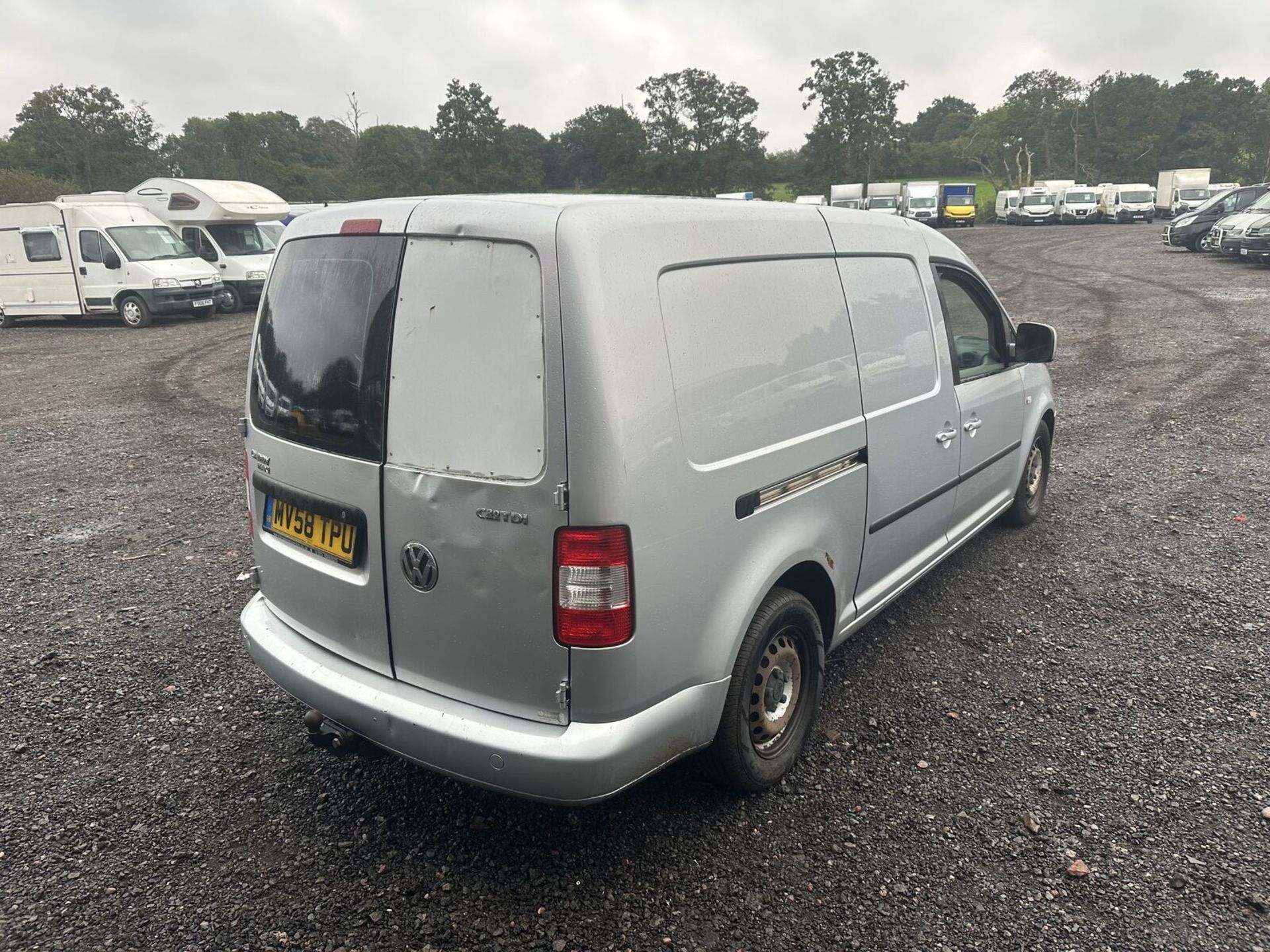 ENDURING RELIABILITY: 58 PLATE CADDY MAXI DSG PANEL VAN MOT: 12TH JANUARY 2024 - NO VAT ON HAMMER - Image 2 of 15