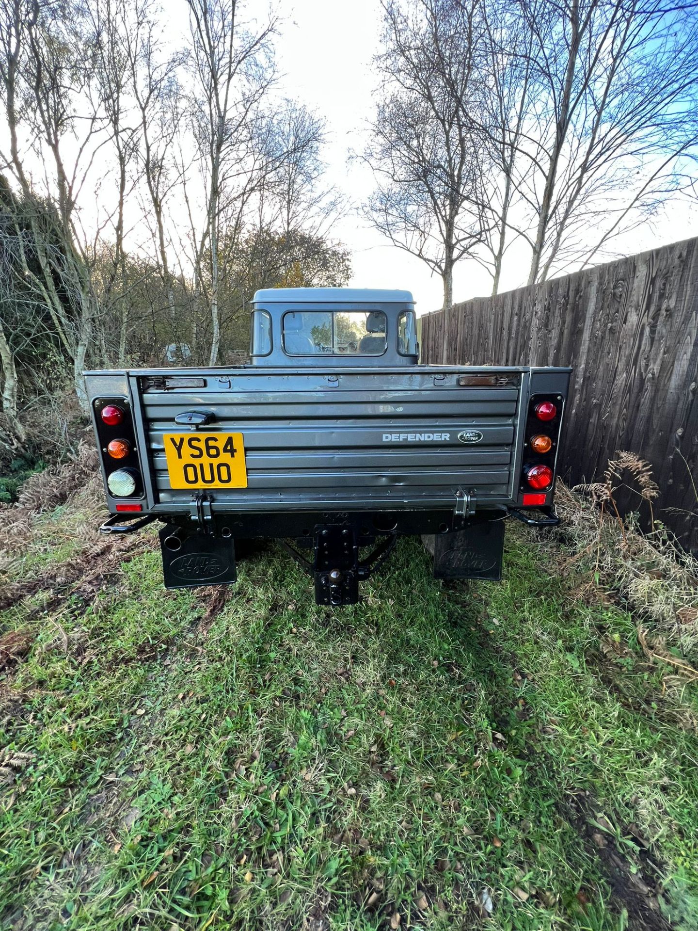 SINGLE-OWNER GEM: LAND ROVER 2.2 TDCI, FULL SERVICE HISTORY, 132K MILES - Image 12 of 19