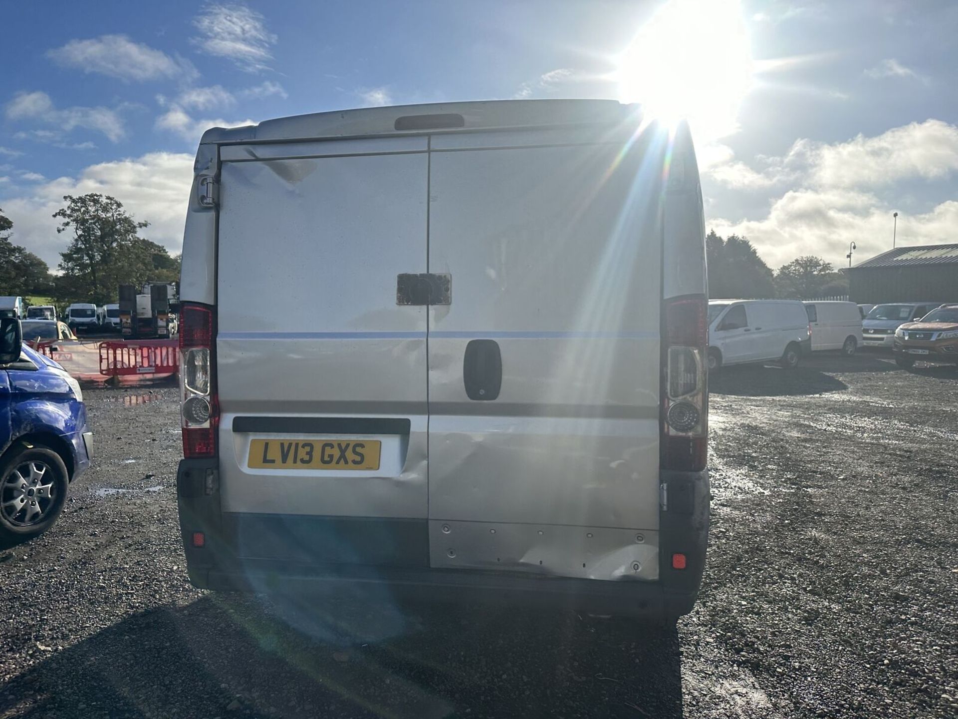 2013 CITROEN RELAY BOXER 35 L2: WITH PARKING SENSORS - MOT FAB 2024 - NO VAT ON HAMMER - Image 4 of 15