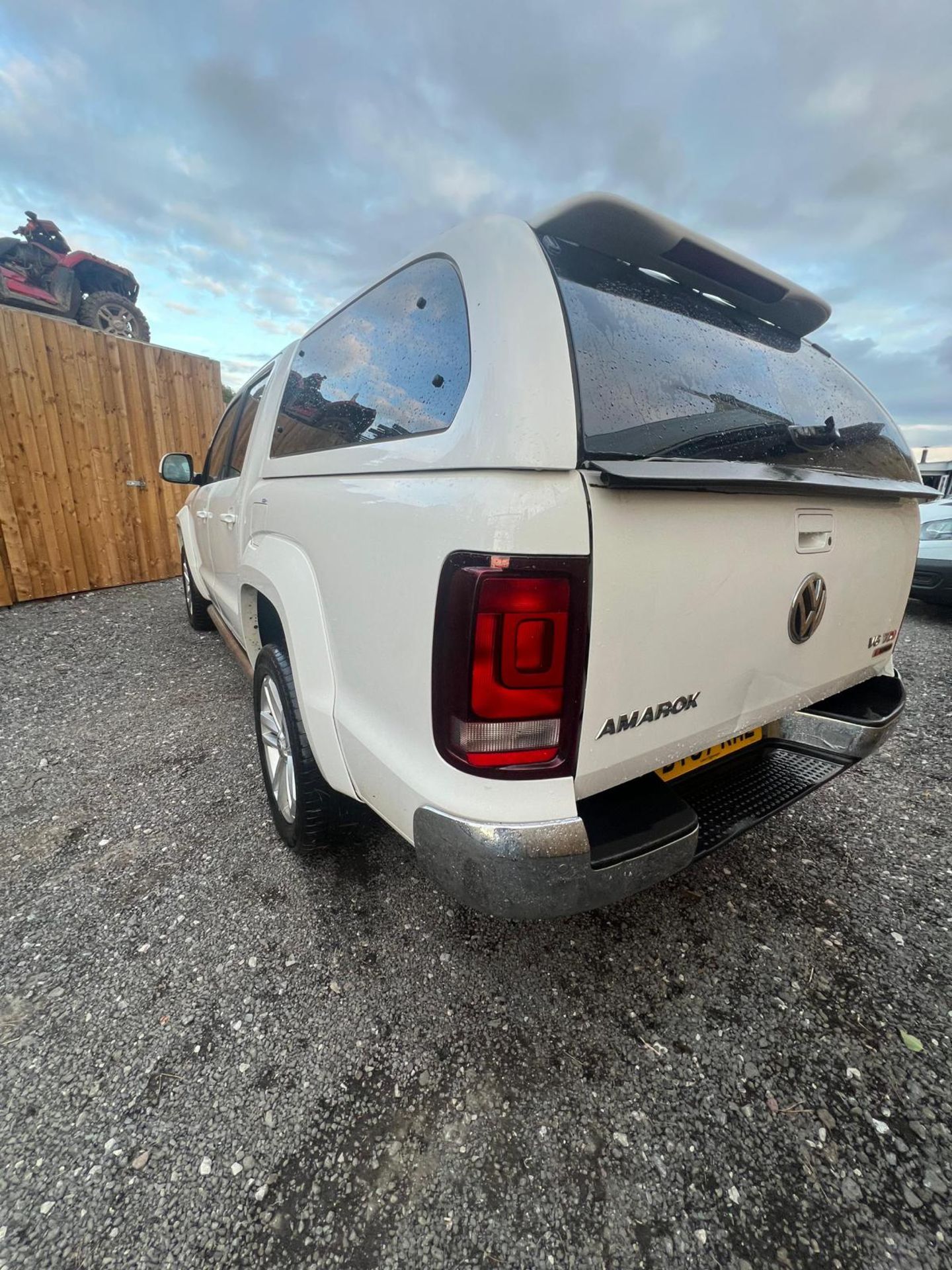 2018 VOLKSWAGEN AMAROK 3.0 TDI V6 BLUEMOTION TECH HIGHLINE DOUBLE CAB PICKUP - Image 4 of 17