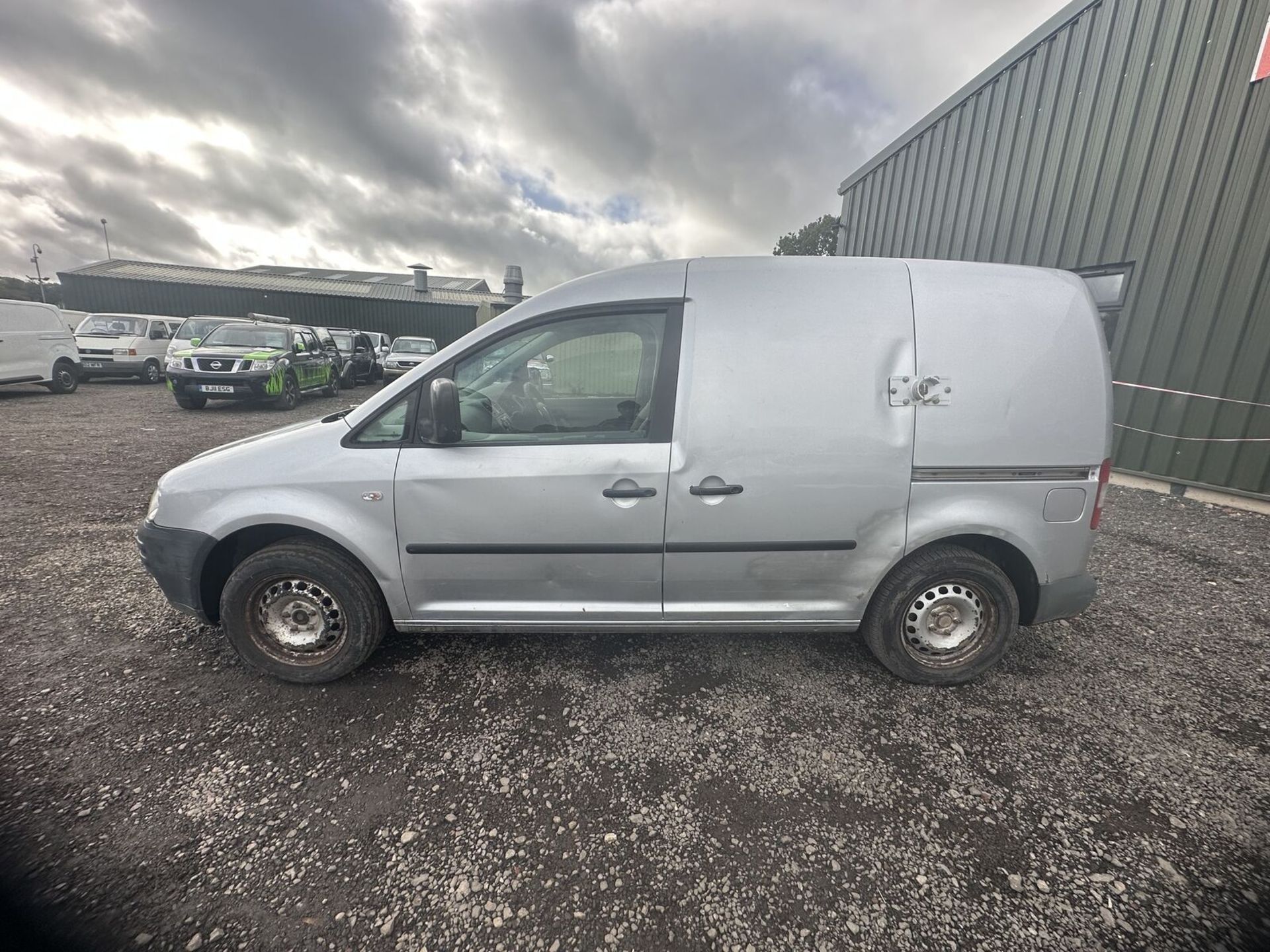 2009 VOLKSWAGEN CADDY C20 DIESEL: NO VAT ON HAMMER