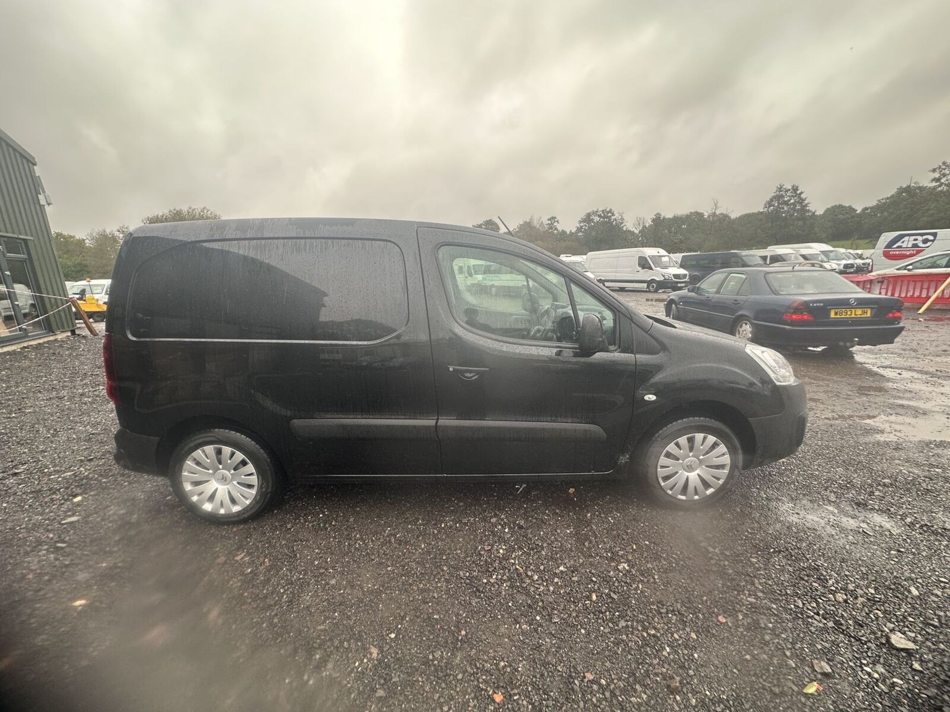 CLEAN AND EFFICIENT: 2018 CITROEN BERLINGO 1.6 BLUEHDI - MOT AUG 2024 - NO VAT ON HAMMER - Image 13 of 13