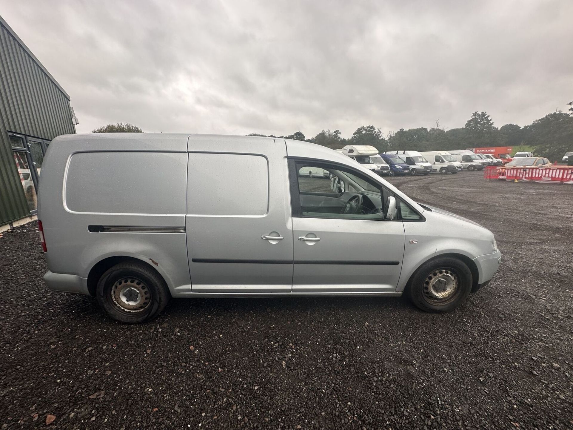 ENDURING RELIABILITY: 58 PLATE CADDY MAXI DSG PANEL VAN MOT: 12TH JANUARY 2024 - NO VAT ON HAMMER