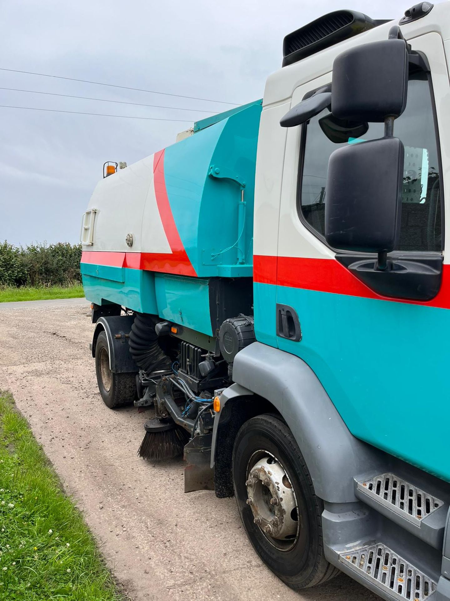 DAF 2011/61JOHNSON 220 BHP ROAD SWEEPER - Image 9 of 22